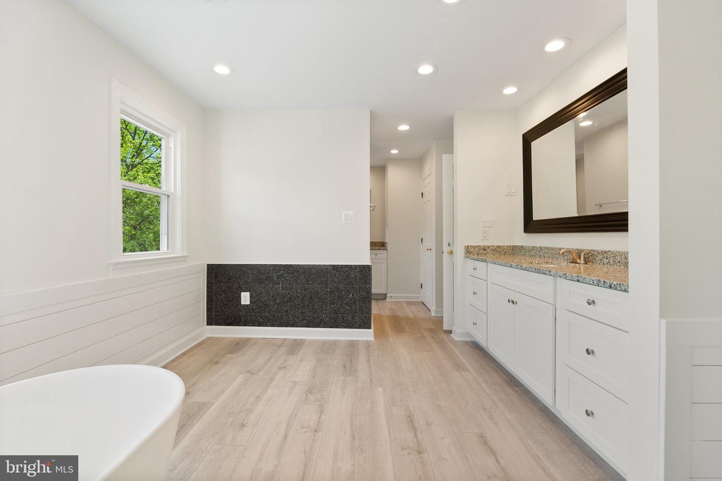 23424 SALLY MILL RD, MIDDLEBURG, Virginia 20117, 4 Bedrooms Bedrooms, ,4 BathroomsBathrooms,Residential,For sale,23424 SALLY MILL RD,VALO2097656 MLS # VALO2097656