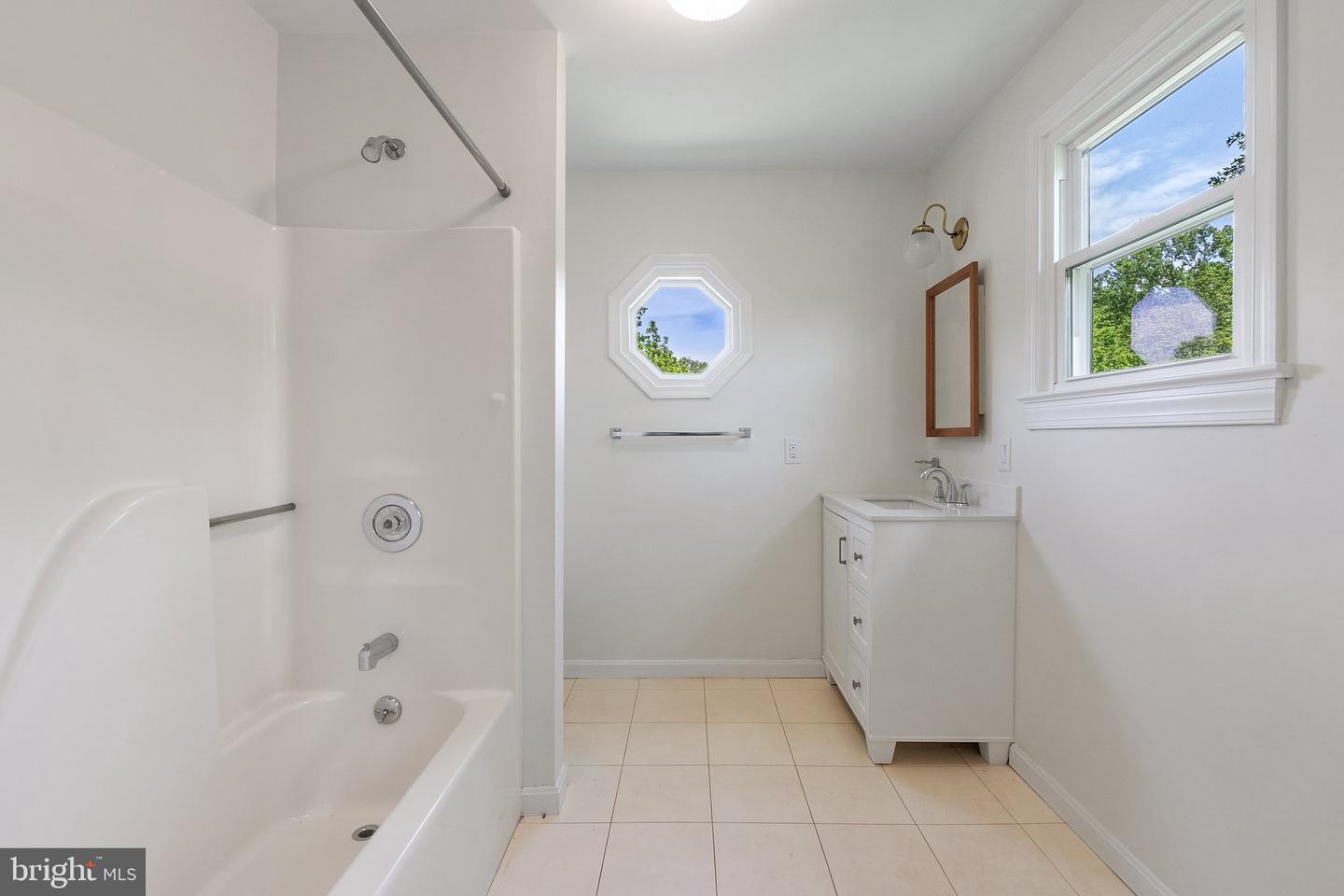 23424 SALLY MILL RD, MIDDLEBURG, Virginia 20117, 4 Bedrooms Bedrooms, ,4 BathroomsBathrooms,Residential,For sale,23424 SALLY MILL RD,VALO2097656 MLS # VALO2097656
