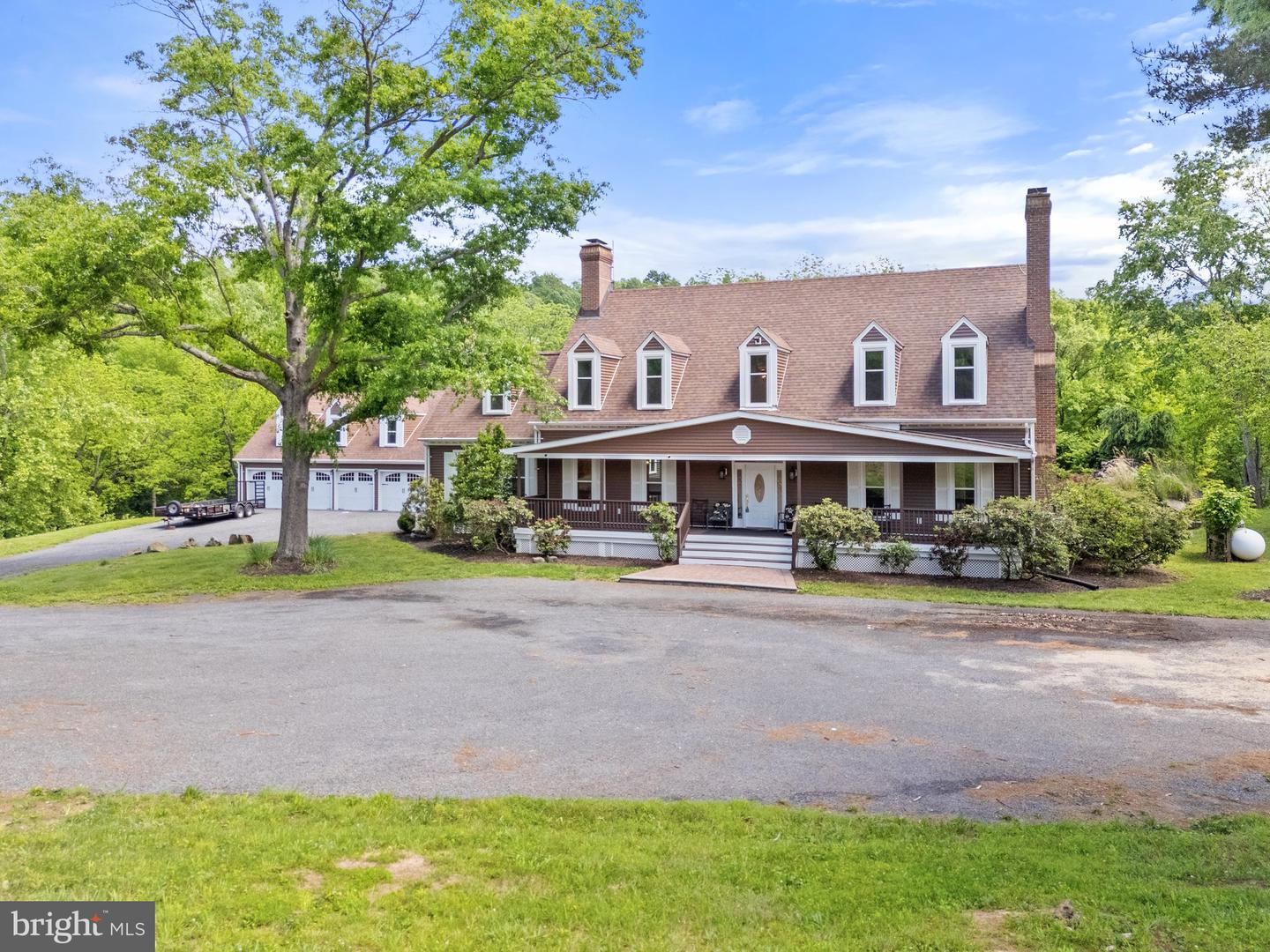 23424 SALLY MILL RD, MIDDLEBURG, Virginia 20117, 4 Bedrooms Bedrooms, ,4 BathroomsBathrooms,Residential,For sale,23424 SALLY MILL RD,VALO2097656 MLS # VALO2097656