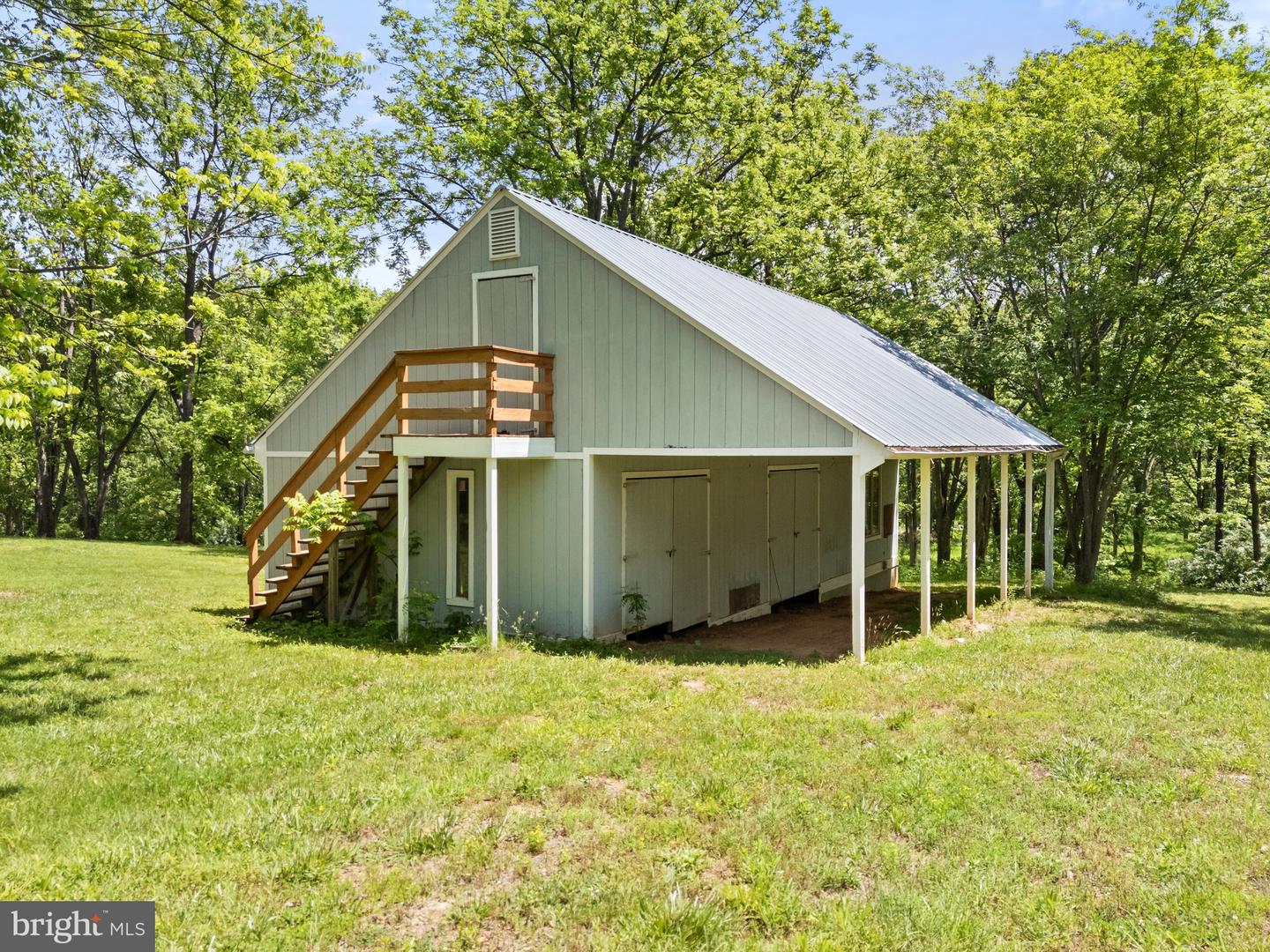23424 SALLY MILL RD, MIDDLEBURG, Virginia 20117, 4 Bedrooms Bedrooms, ,4 BathroomsBathrooms,Residential,For sale,23424 SALLY MILL RD,VALO2097656 MLS # VALO2097656