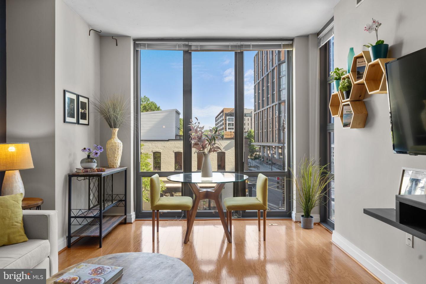 2120 VERMONT AVE NW #307, WASHINGTON, District Of Columbia 20001, 1 Bedroom Bedrooms, ,1 BathroomBathrooms,Residential,For sale,2120 VERMONT AVE NW #307,DCDC2202254 MLS # DCDC2202254