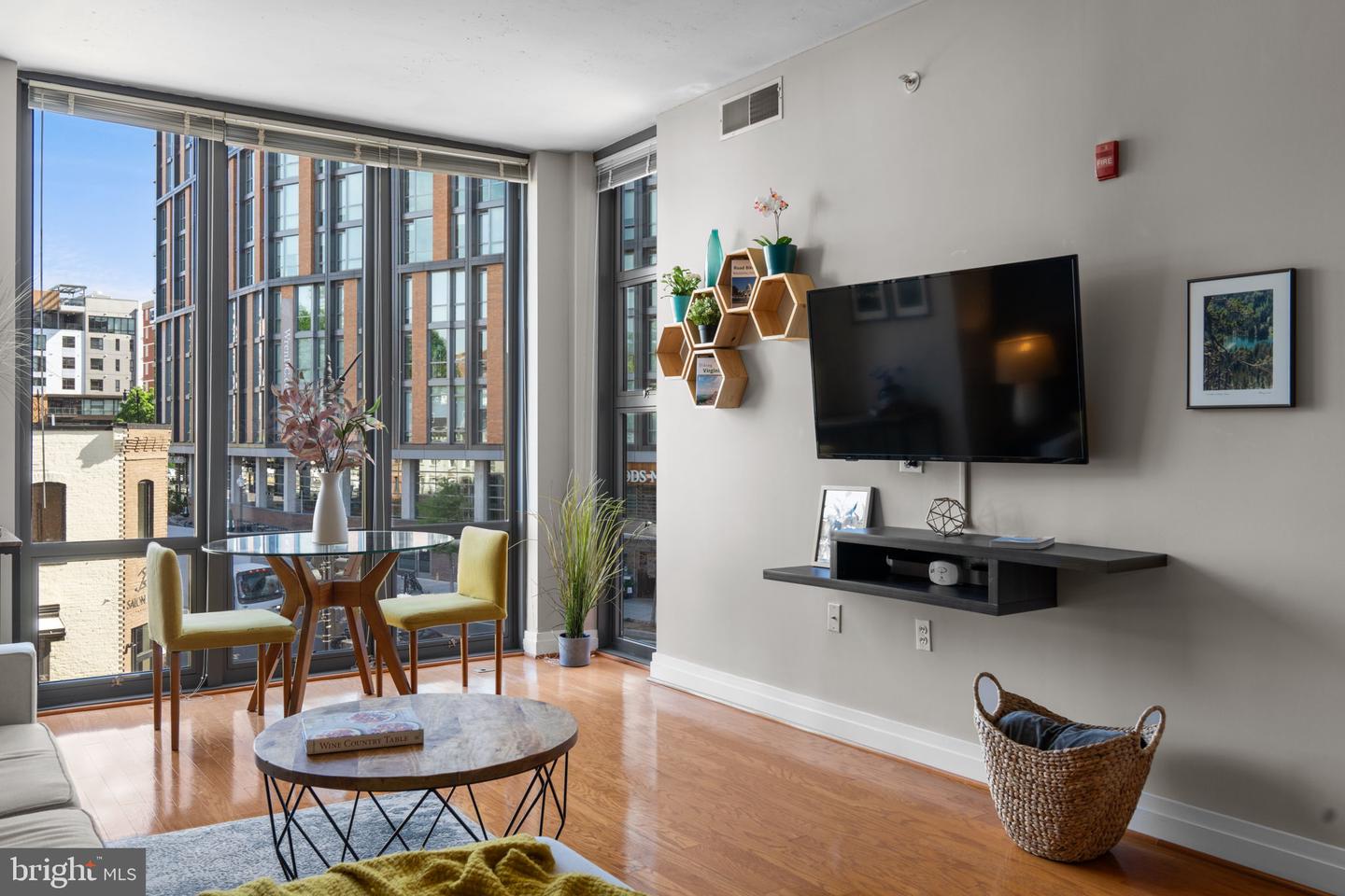 2120 VERMONT AVE NW #307, WASHINGTON, District Of Columbia 20001, 1 Bedroom Bedrooms, ,1 BathroomBathrooms,Residential,For sale,2120 VERMONT AVE NW #307,DCDC2202254 MLS # DCDC2202254
