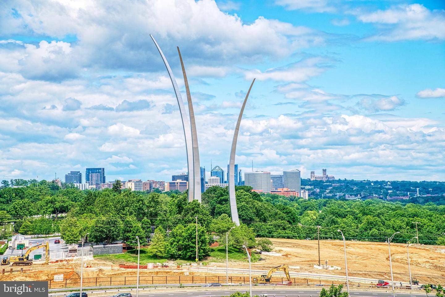 1101 S ARLINGTON RIDGE RD #216, ARLINGTON, Virginia 22202, 3 Bedrooms Bedrooms, ,3 BathroomsBathrooms,Residential,For sale,1101 S ARLINGTON RIDGE RD #216,VAAR2058112 MLS # VAAR2058112