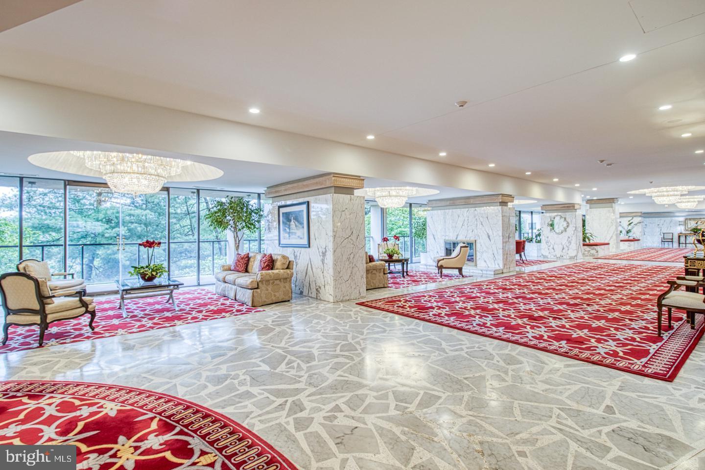 1101 S ARLINGTON RIDGE RD #216, ARLINGTON, Virginia 22202, 3 Bedrooms Bedrooms, ,3 BathroomsBathrooms,Residential,For sale,1101 S ARLINGTON RIDGE RD #216,VAAR2058112 MLS # VAAR2058112