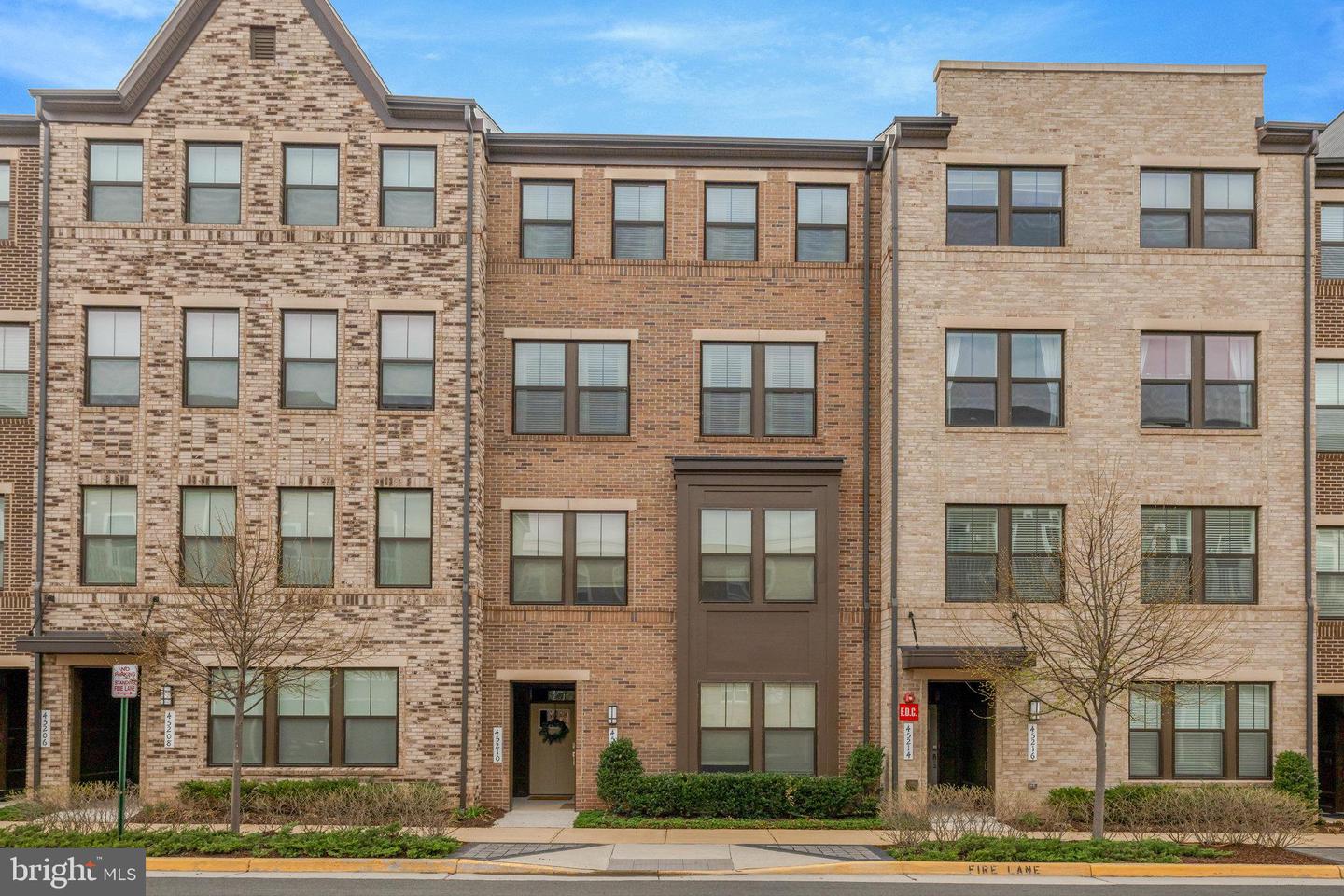 45210 LETTERMORE SQ, STERLING, Virginia 20166, 3 Bedrooms Bedrooms, ,2 BathroomsBathrooms,Residential,For sale,45210 LETTERMORE SQ,VALO2097672 MLS # VALO2097672