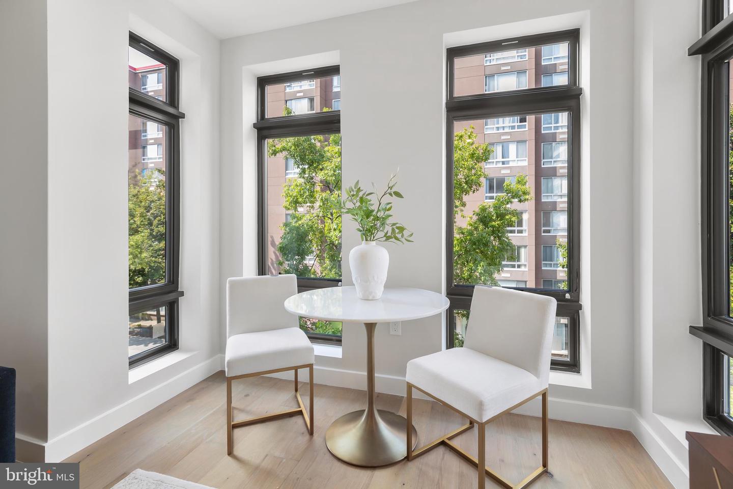 1208 M ST NW #52, WASHINGTON, District Of Columbia 20005, 2 Bedrooms Bedrooms, ,2 BathroomsBathrooms,Residential,For sale,1208 M ST NW #52,DCDC2202268 MLS # DCDC2202268