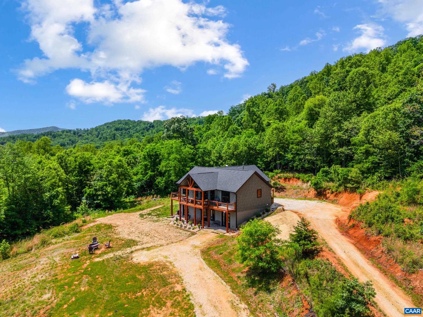 929 POOR HOUSE FARM RD, AMHERST, Virginia 24521, 3 Bedrooms Bedrooms, ,4 BathroomsBathrooms,Residential,For sale,929 POOR HOUSE FARM RD,664906 MLS # 664906