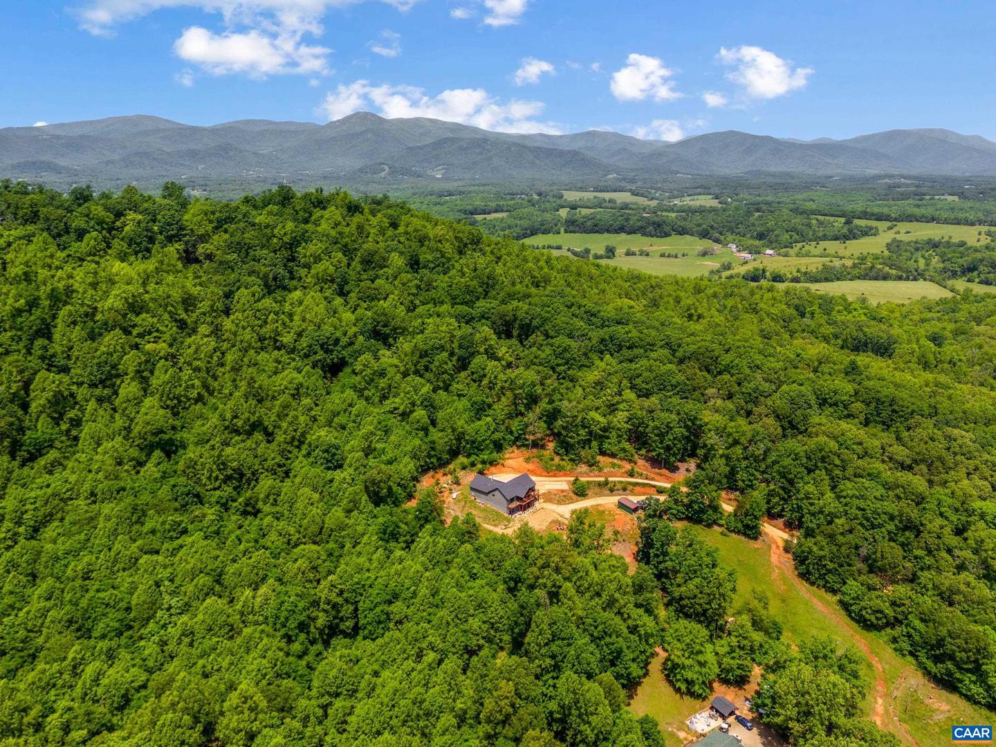 929 POOR HOUSE FARM RD, AMHERST, Virginia 24521, 3 Bedrooms Bedrooms, ,4 BathroomsBathrooms,Residential,For sale,929 POOR HOUSE FARM RD,664906 MLS # 664906