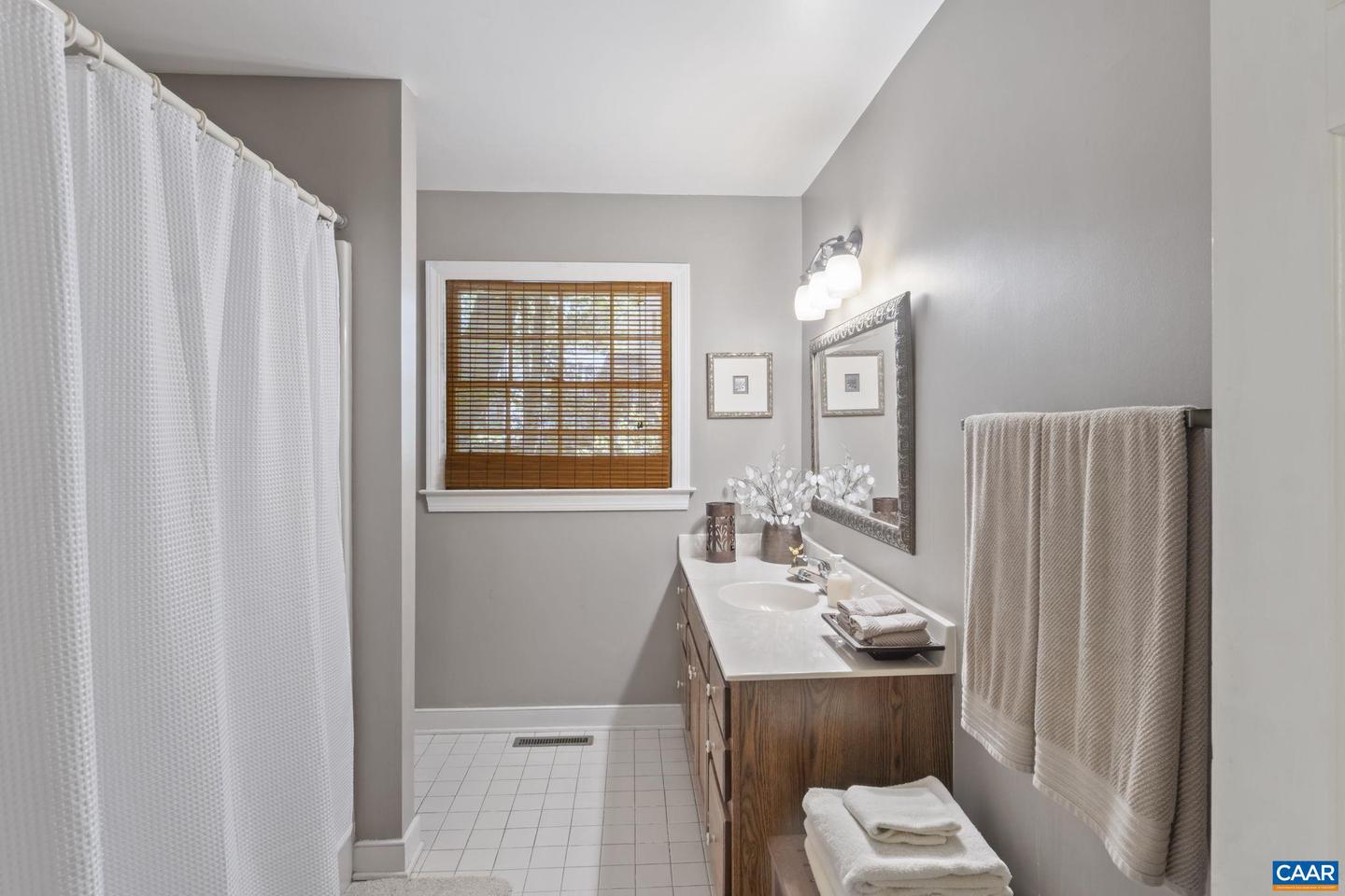 2 WHIPPOORWILL LN, PALMYRA, Virginia 22963, 4 Bedrooms Bedrooms, ,2 BathroomsBathrooms,Residential,For sale,2 WHIPPOORWILL LN,664852 MLS # 664852