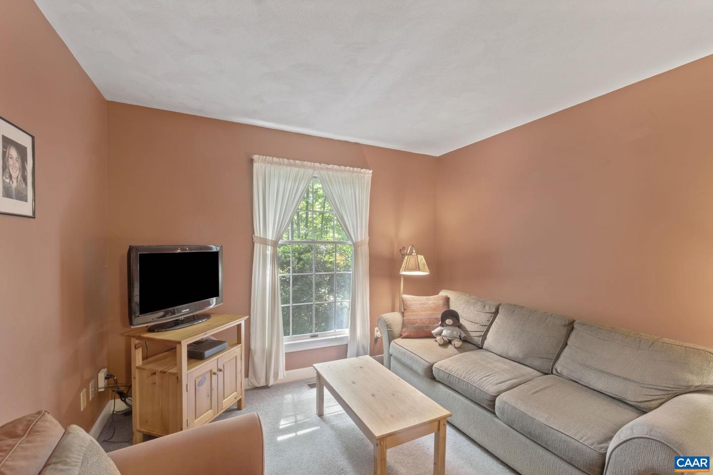 2 WHIPPOORWILL LN, PALMYRA, Virginia 22963, 4 Bedrooms Bedrooms, ,2 BathroomsBathrooms,Residential,For sale,2 WHIPPOORWILL LN,664852 MLS # 664852