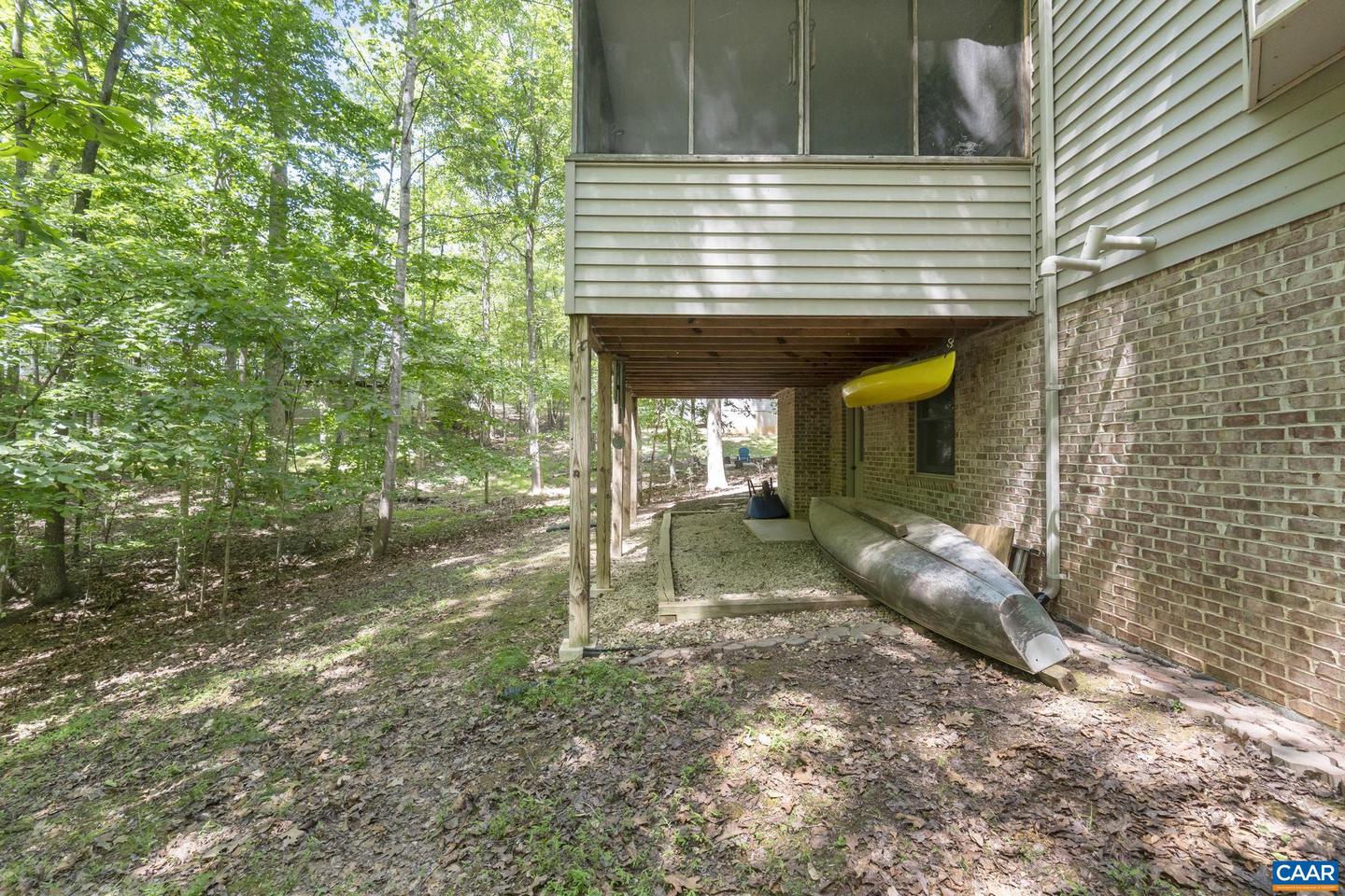 2 WHIPPOORWILL LN, PALMYRA, Virginia 22963, 4 Bedrooms Bedrooms, ,2 BathroomsBathrooms,Residential,For sale,2 WHIPPOORWILL LN,664852 MLS # 664852