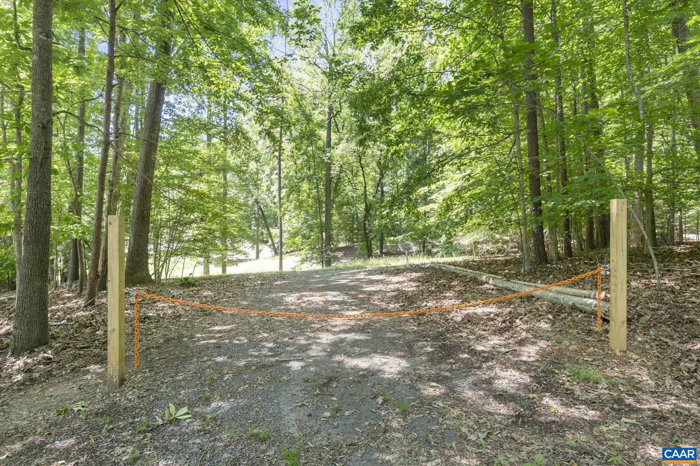 2 WHIPPOORWILL LN, PALMYRA, Virginia 22963, 4 Bedrooms Bedrooms, ,2 BathroomsBathrooms,Residential,For sale,2 WHIPPOORWILL LN,664852 MLS # 664852