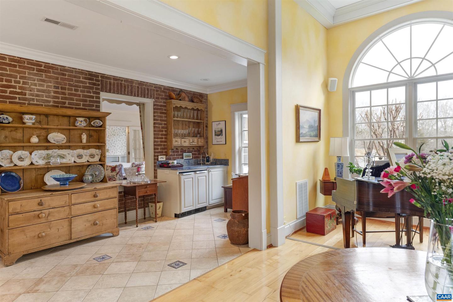 4035 EDGE VALLEY RD, NORTH GARDEN, Virginia 22959, 5 Bedrooms Bedrooms, ,3 BathroomsBathrooms,Residential,For sale,4035 EDGE VALLEY RD,664861 MLS # 664861