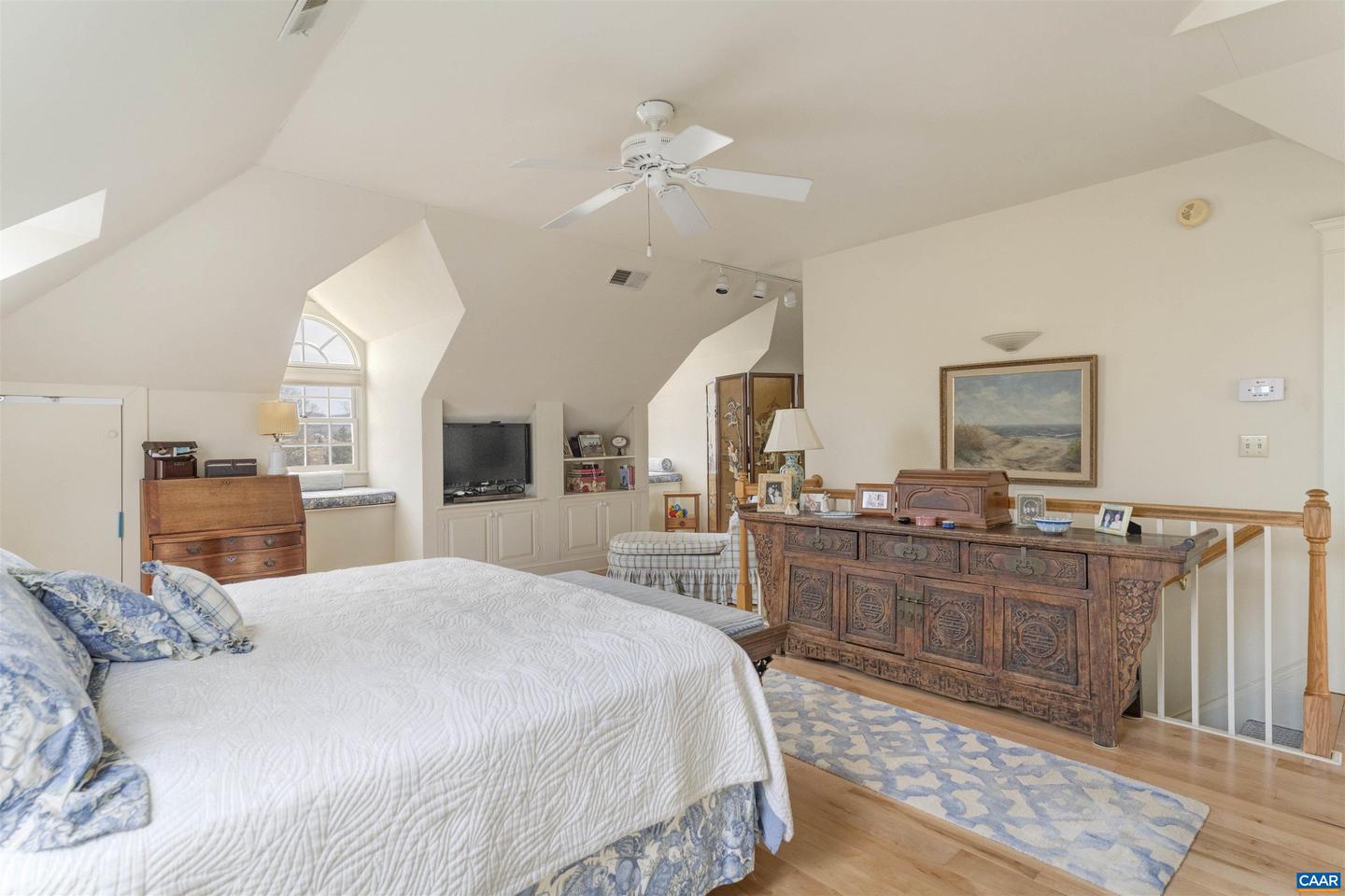 4035 EDGE VALLEY RD, NORTH GARDEN, Virginia 22959, 5 Bedrooms Bedrooms, ,3 BathroomsBathrooms,Residential,For sale,4035 EDGE VALLEY RD,664861 MLS # 664861