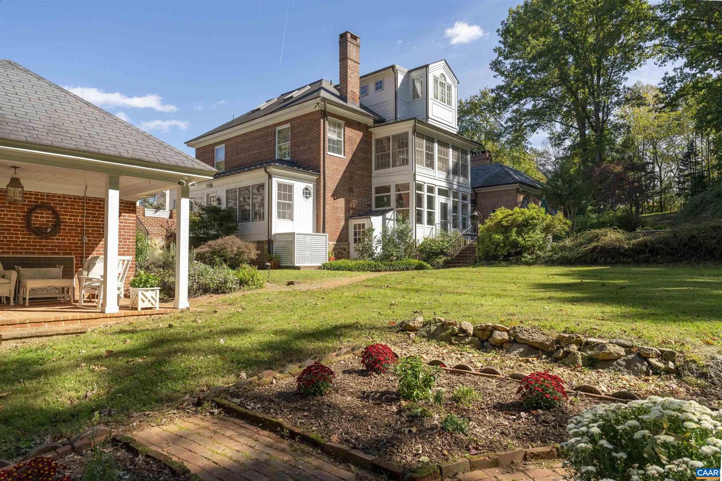 4035 EDGE VALLEY RD, NORTH GARDEN, Virginia 22959, 5 Bedrooms Bedrooms, ,3 BathroomsBathrooms,Residential,For sale,4035 EDGE VALLEY RD,664861 MLS # 664861