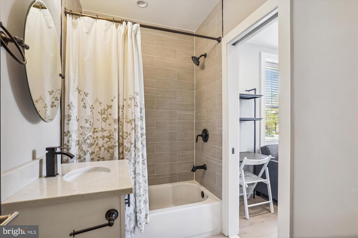 200 HAMILTON ST NW #2, WASHINGTON, District Of Columbia 20011, 2 Bedrooms Bedrooms, ,2 BathroomsBathrooms,Residential,For sale,200 HAMILTON ST NW #2,DCDC2202292 MLS # DCDC2202292