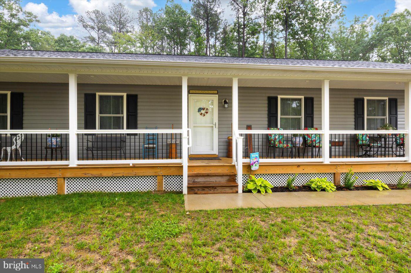 7401 STUBBS BRIDGE RD, SPOTSYLVANIA, Virginia 22551, 3 Bedrooms Bedrooms, ,3 BathroomsBathrooms,Residential,For sale,7401 STUBBS BRIDGE RD,VASP2033394 MLS # VASP2033394