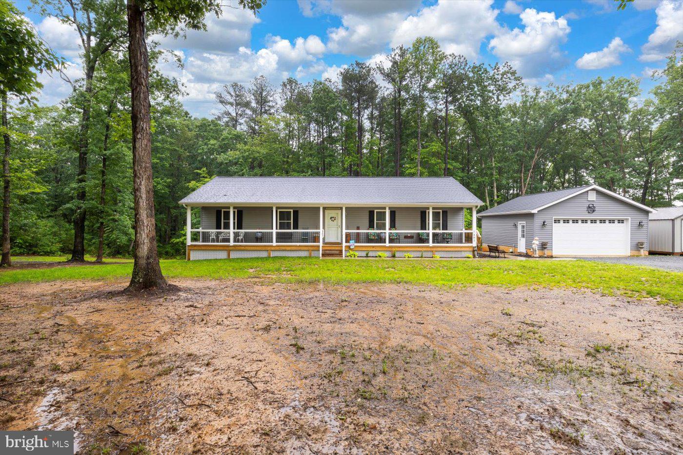 7401 STUBBS BRIDGE RD, SPOTSYLVANIA, Virginia 22551, 3 Bedrooms Bedrooms, ,3 BathroomsBathrooms,Residential,For sale,7401 STUBBS BRIDGE RD,VASP2033394 MLS # VASP2033394