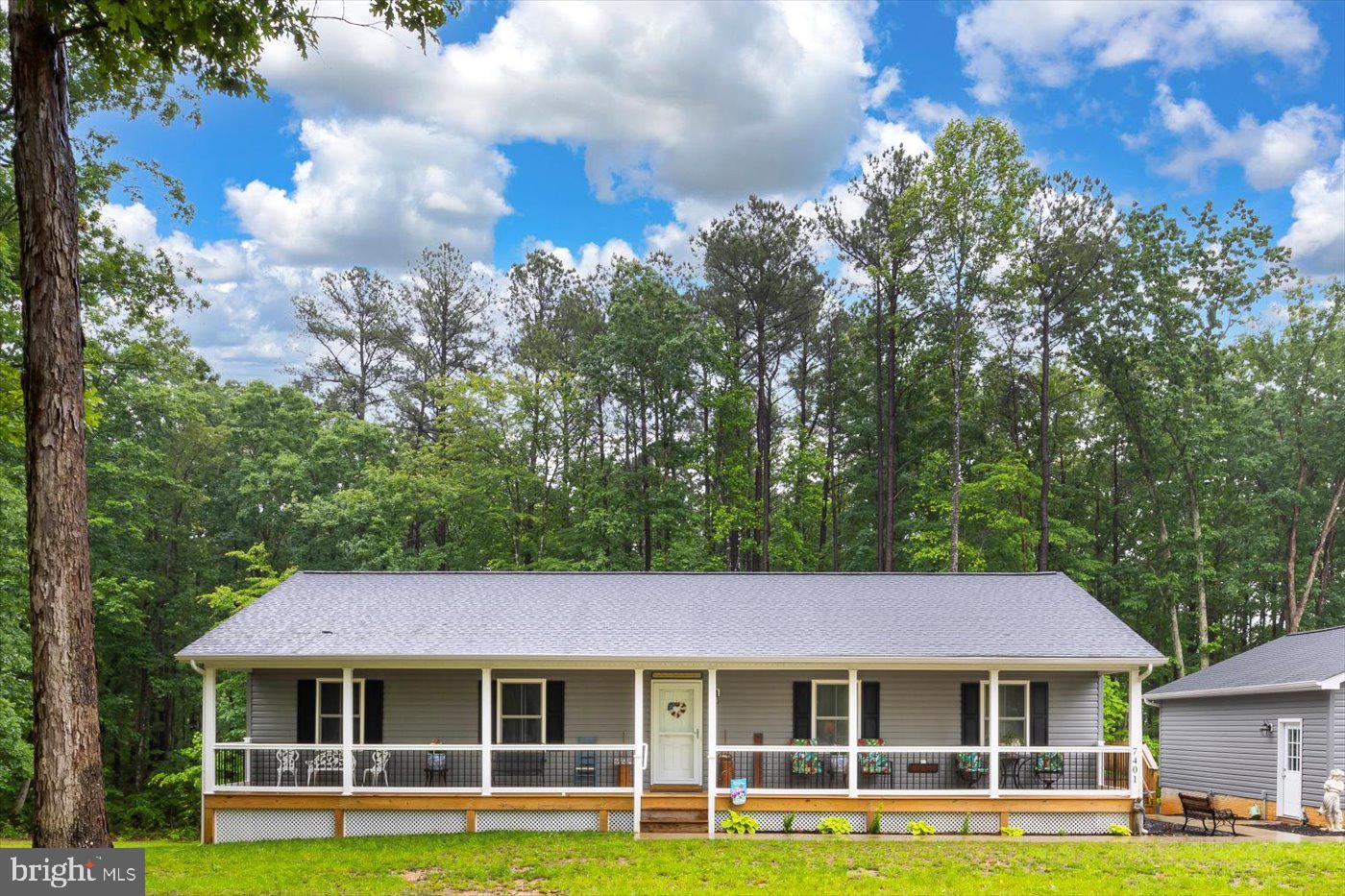 7401 STUBBS BRIDGE RD, SPOTSYLVANIA, Virginia 22551, 3 Bedrooms Bedrooms, ,3 BathroomsBathrooms,Residential,For sale,7401 STUBBS BRIDGE RD,VASP2033394 MLS # VASP2033394