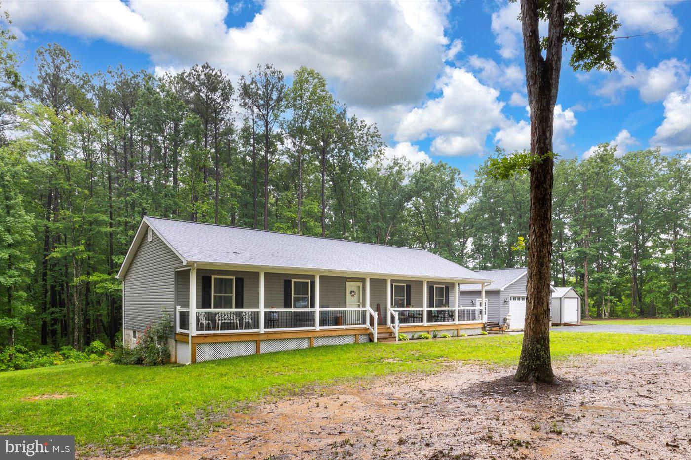 7401 STUBBS BRIDGE RD, SPOTSYLVANIA, Virginia 22551, 3 Bedrooms Bedrooms, ,3 BathroomsBathrooms,Residential,For sale,7401 STUBBS BRIDGE RD,VASP2033394 MLS # VASP2033394