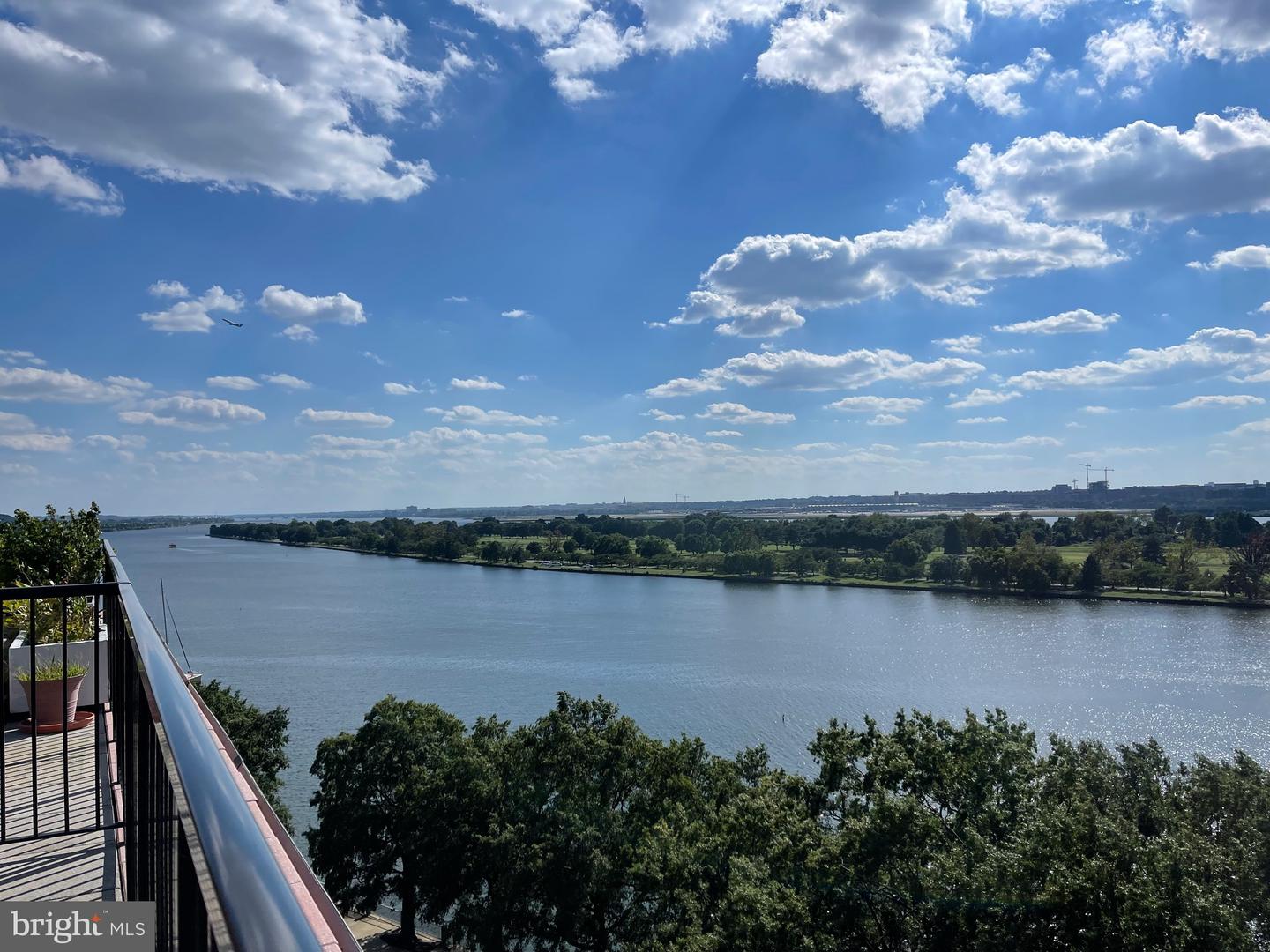 510 N ST SW #N625, WASHINGTON, District Of Columbia 20024, 1 Bedroom Bedrooms, ,1 BathroomBathrooms,Residential,For sale,510 N ST SW #N625,DCDC2202310 MLS # DCDC2202310