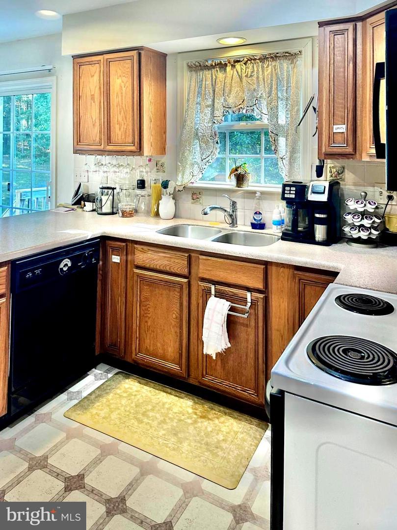 26 MAGNOLIA CT, BARBOURSVILLE, Virginia 22923, 3 Bedrooms Bedrooms, ,2 BathroomsBathrooms,Residential,For sale,26 MAGNOLIA CT,VAGR2000536 MLS # VAGR2000536