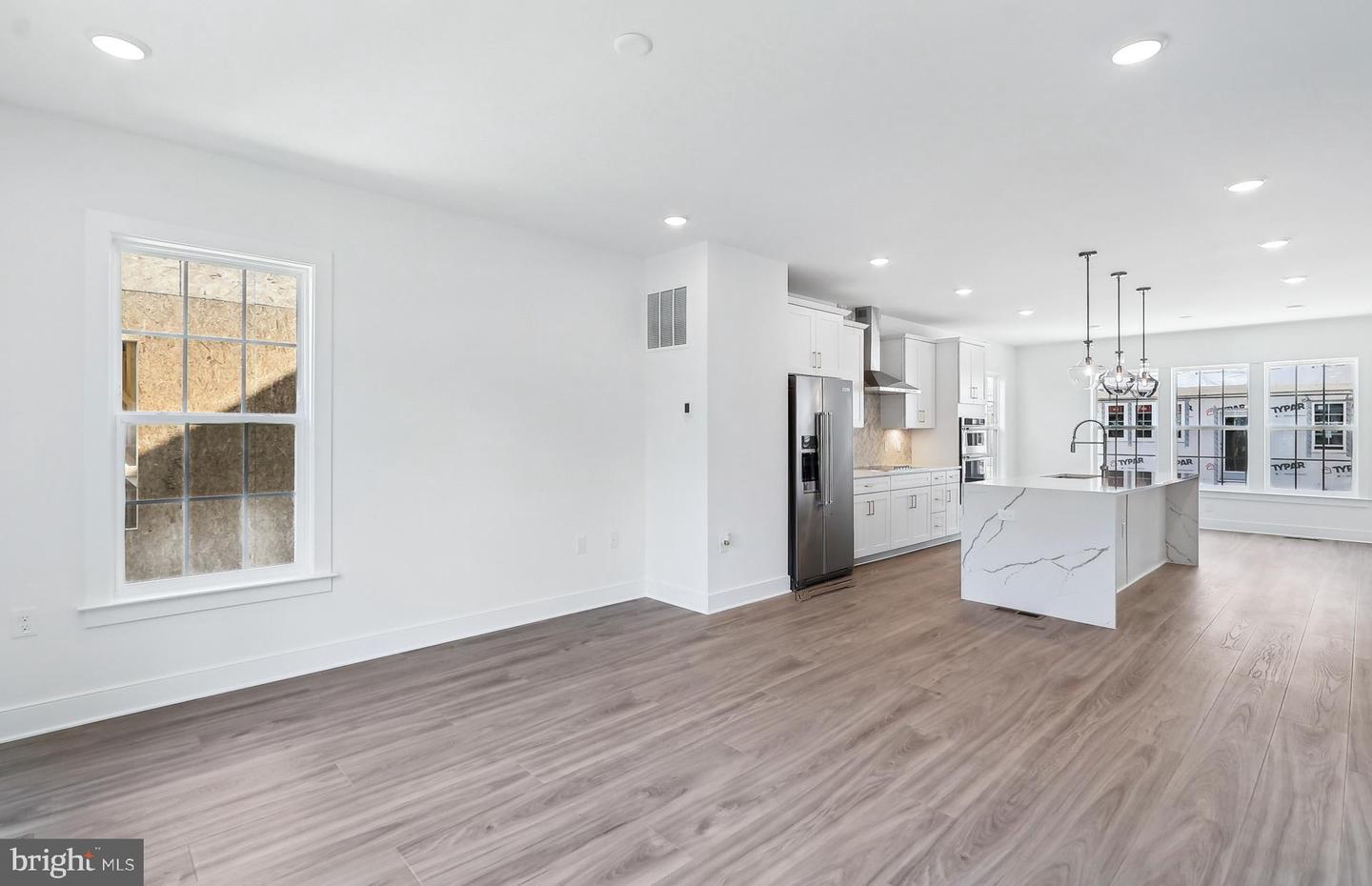 10812 WILLOW TER, FAIRFAX, Virginia 22030, 4 Bedrooms Bedrooms, ,4 BathroomsBathrooms,Residential,For sale,10812 WILLOW TER,VAFX2209162 MLS # VAFX2209162