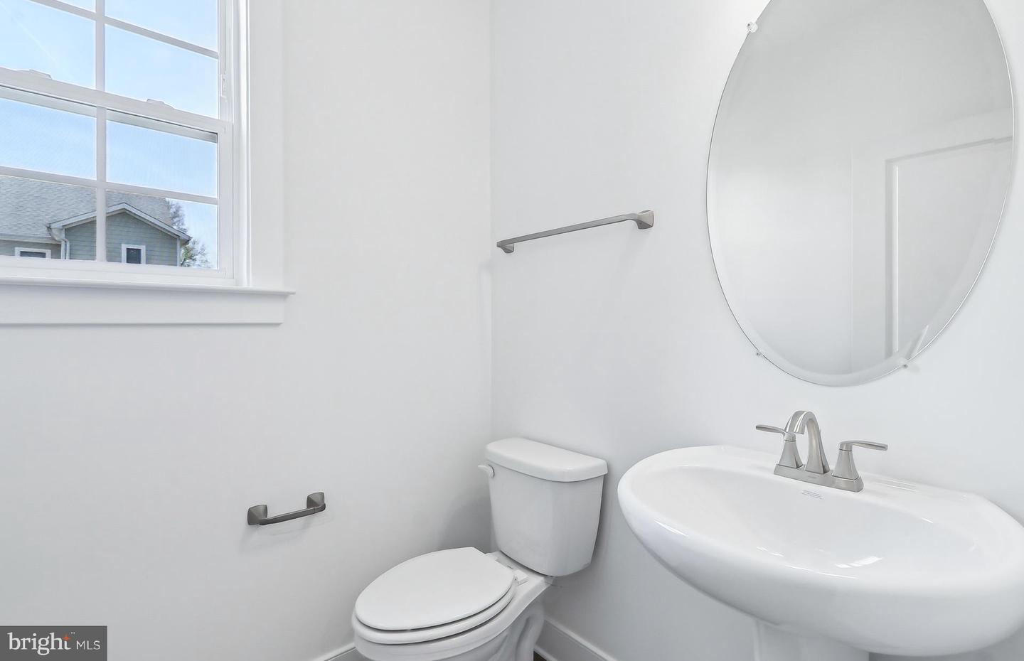 10812 WILLOW TER, FAIRFAX, Virginia 22030, 4 Bedrooms Bedrooms, ,4 BathroomsBathrooms,Residential,For sale,10812 WILLOW TER,VAFX2209162 MLS # VAFX2209162