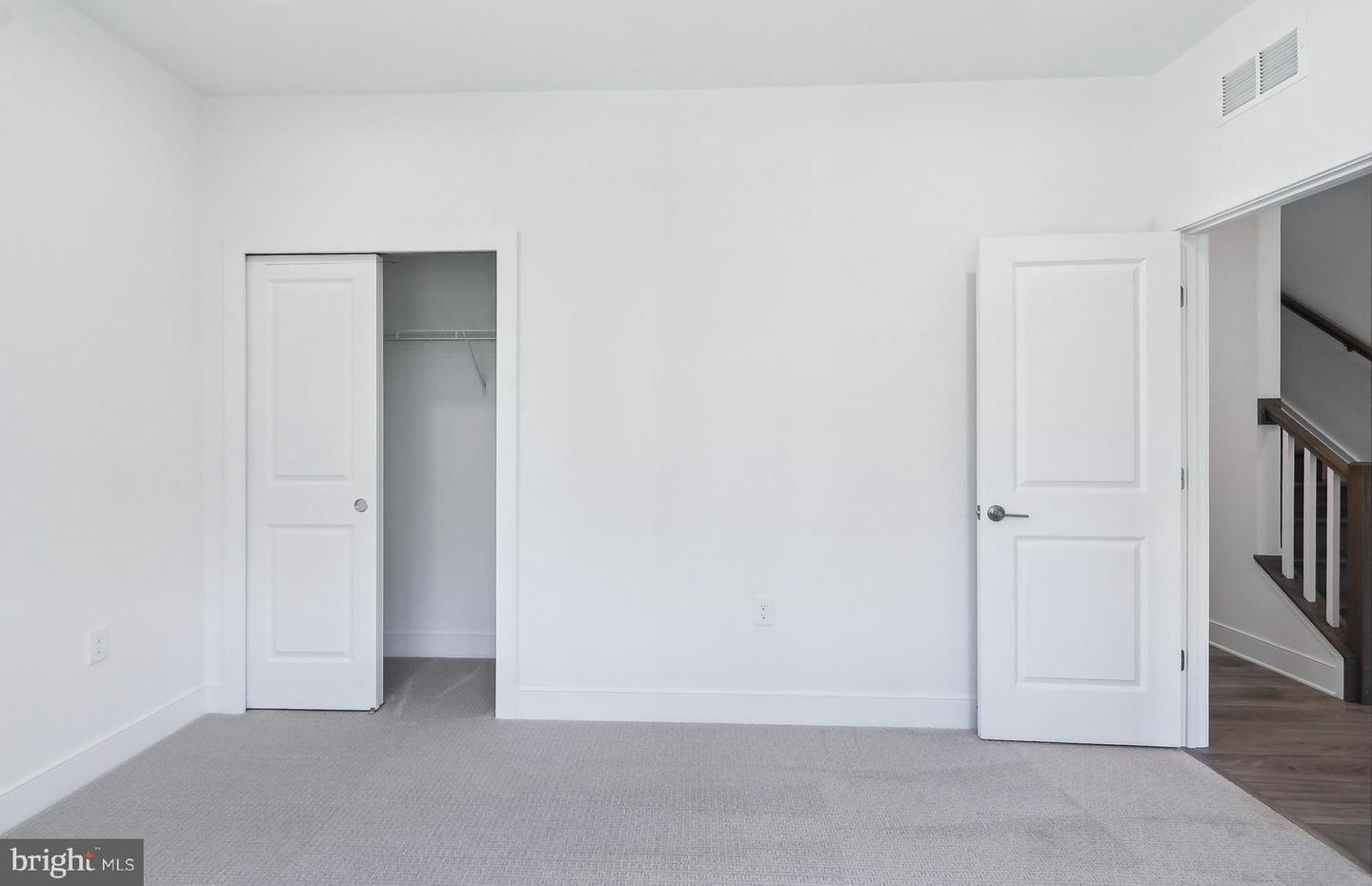 10812 WILLOW TER, FAIRFAX, Virginia 22030, 4 Bedrooms Bedrooms, ,4 BathroomsBathrooms,Residential,For sale,10812 WILLOW TER,VAFX2209162 MLS # VAFX2209162