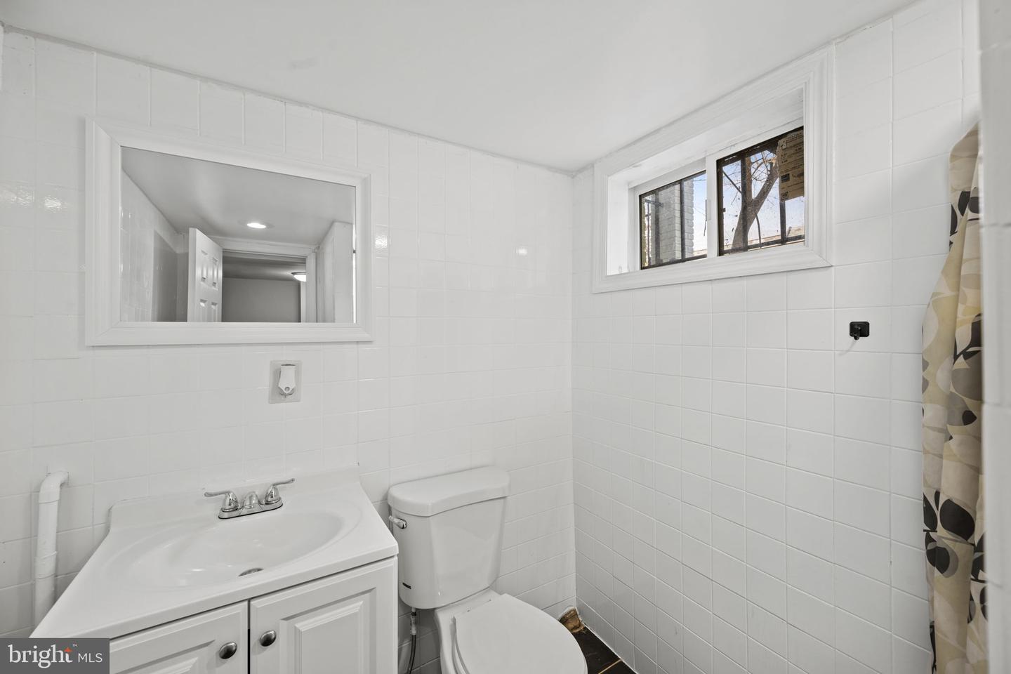 1423 HOLBROOK ST NE, WASHINGTON, District Of Columbia 20002, 3 Bedrooms Bedrooms, ,2 BathroomsBathrooms,Residential,For sale,1423 HOLBROOK ST NE,DCDC2177062 MLS # DCDC2177062