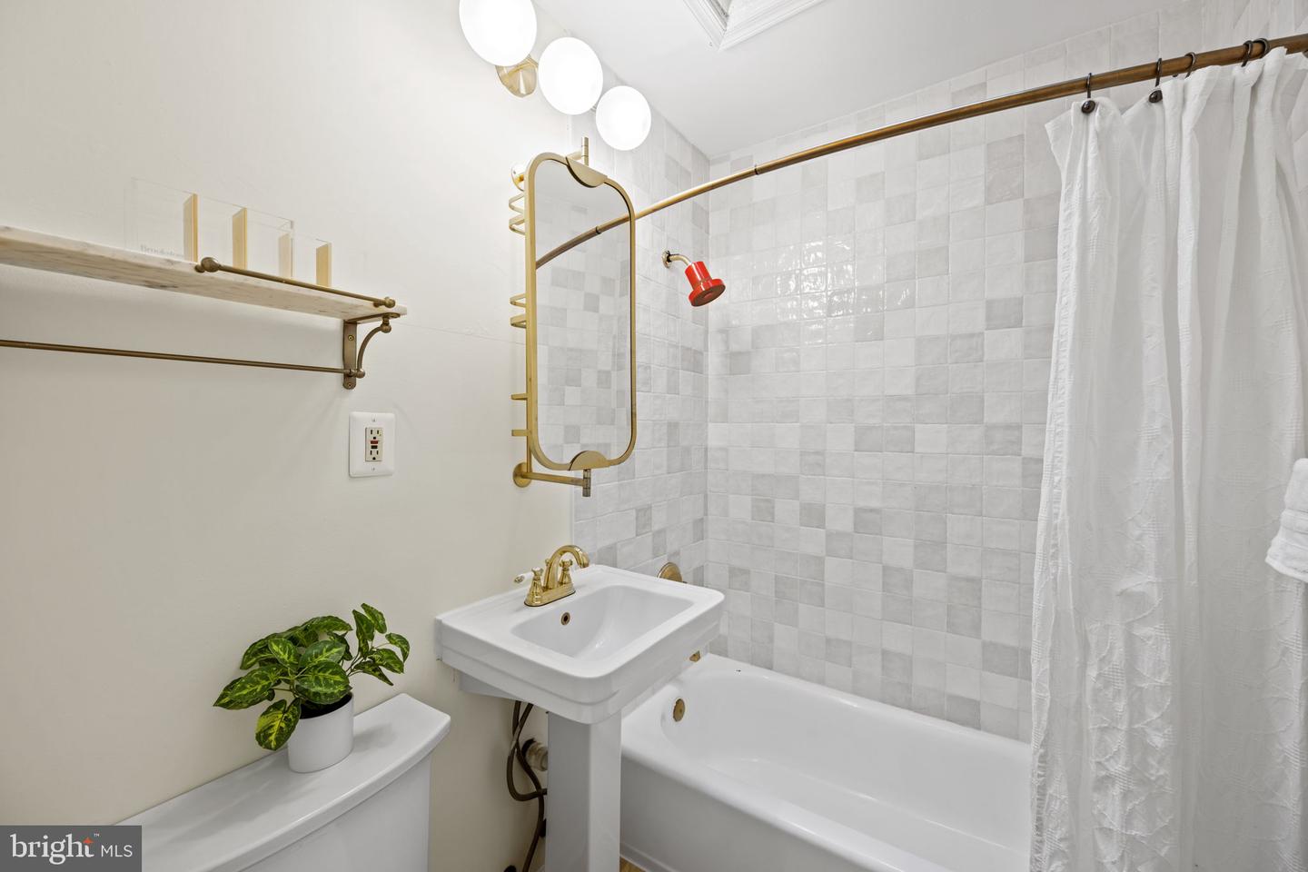 1423 HOLBROOK ST NE, WASHINGTON, District Of Columbia 20002, 3 Bedrooms Bedrooms, ,2 BathroomsBathrooms,Residential,For sale,1423 HOLBROOK ST NE,DCDC2177062 MLS # DCDC2177062