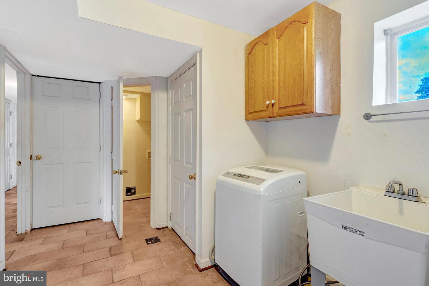 13498 KEYTONE RD, WOODBRIDGE, Virginia 22193, 4 Bedrooms Bedrooms, ,3 BathroomsBathrooms,Residential,For sale,13498 KEYTONE RD,VAPW2088624 MLS # VAPW2088624