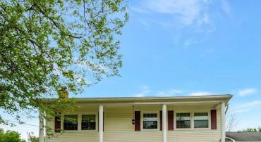13498 KEYTONE RD, WOODBRIDGE, Virginia 22193, 4 Bedrooms Bedrooms, ,3 BathroomsBathrooms,Residential,For sale,13498 KEYTONE RD,VAPW2088624 MLS # VAPW2088624