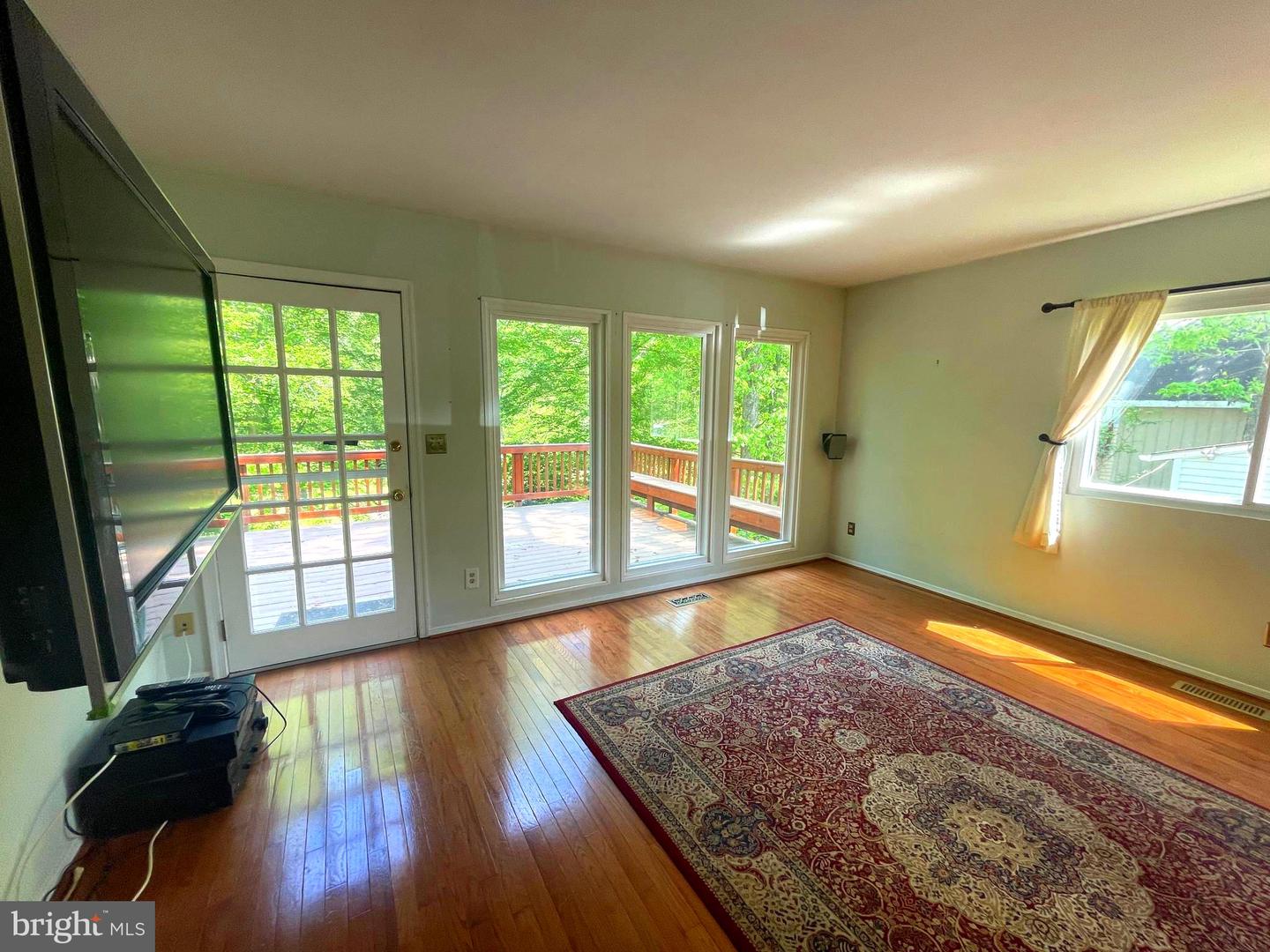 7809 LAKE DR, MANASSAS, Virginia 20111, 4 Bedrooms Bedrooms, ,2 BathroomsBathrooms,Residential,For sale,7809 LAKE DR,VAPW2091474 MLS # VAPW2091474