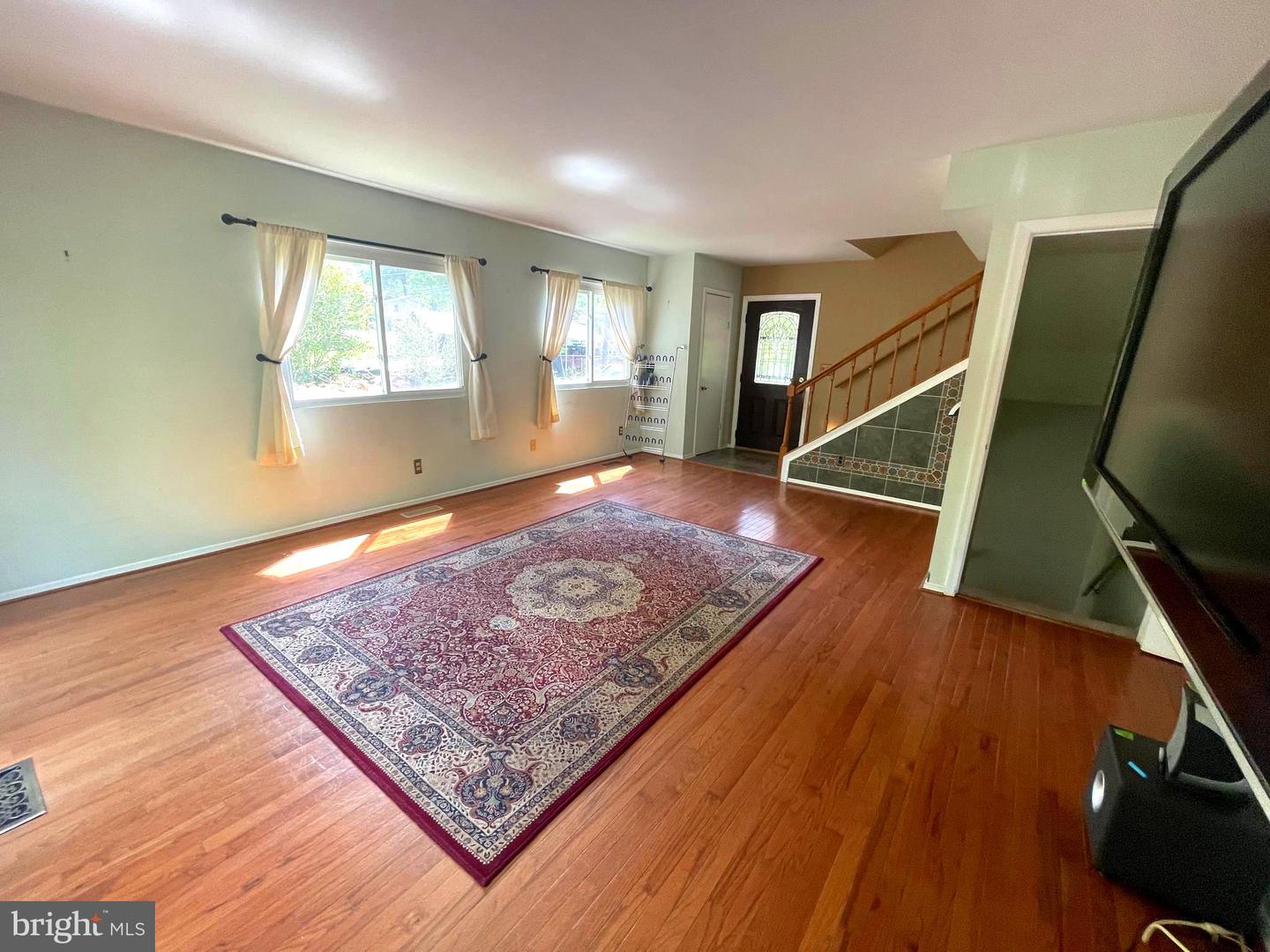 7809 LAKE DR, MANASSAS, Virginia 20111, 4 Bedrooms Bedrooms, ,2 BathroomsBathrooms,Residential,For sale,7809 LAKE DR,VAPW2091474 MLS # VAPW2091474