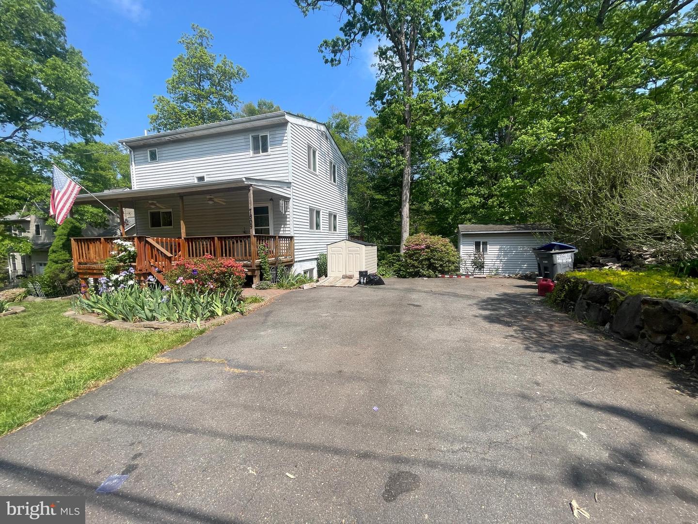 7809 LAKE DR, MANASSAS, Virginia 20111, 4 Bedrooms Bedrooms, ,2 BathroomsBathrooms,Residential,For sale,7809 LAKE DR,VAPW2091474 MLS # VAPW2091474