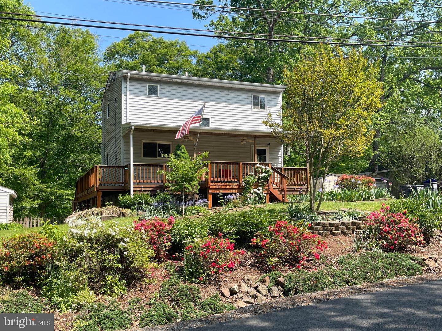 7809 LAKE DR, MANASSAS, Virginia 20111, 4 Bedrooms Bedrooms, ,2 BathroomsBathrooms,Residential,For sale,7809 LAKE DR,VAPW2091474 MLS # VAPW2091474