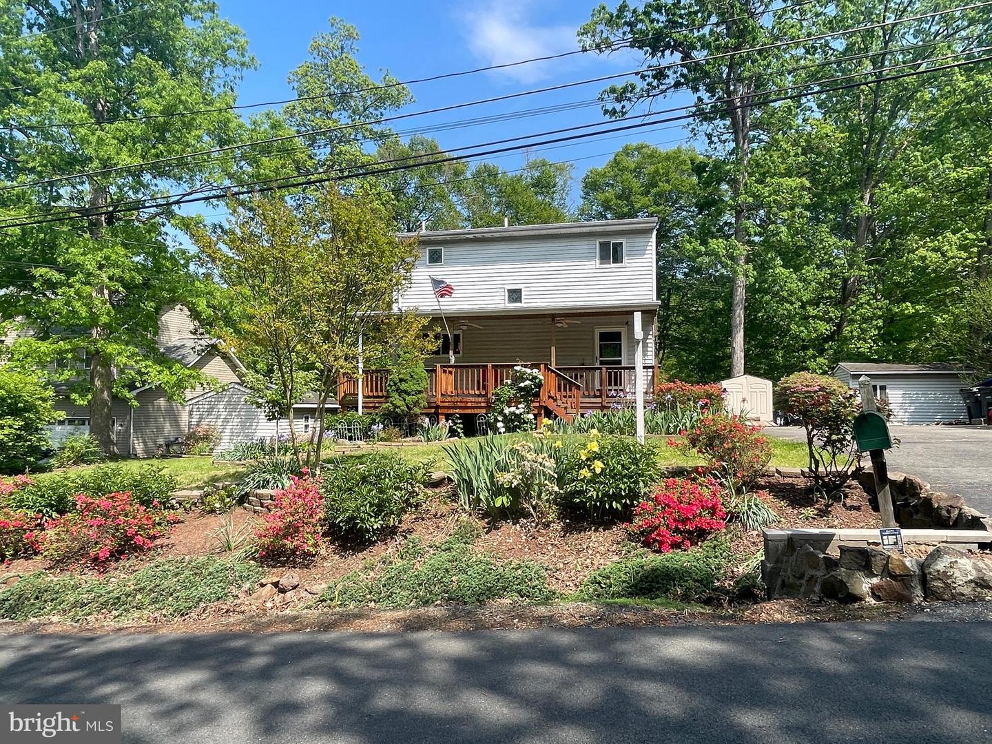 7809 LAKE DR, MANASSAS, Virginia 20111, 4 Bedrooms Bedrooms, ,2 BathroomsBathrooms,Residential,For sale,7809 LAKE DR,VAPW2091474 MLS # VAPW2091474