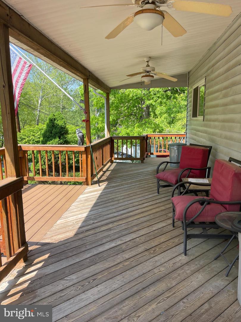 7809 LAKE DR, MANASSAS, Virginia 20111, 4 Bedrooms Bedrooms, ,2 BathroomsBathrooms,Residential,For sale,7809 LAKE DR,VAPW2091474 MLS # VAPW2091474