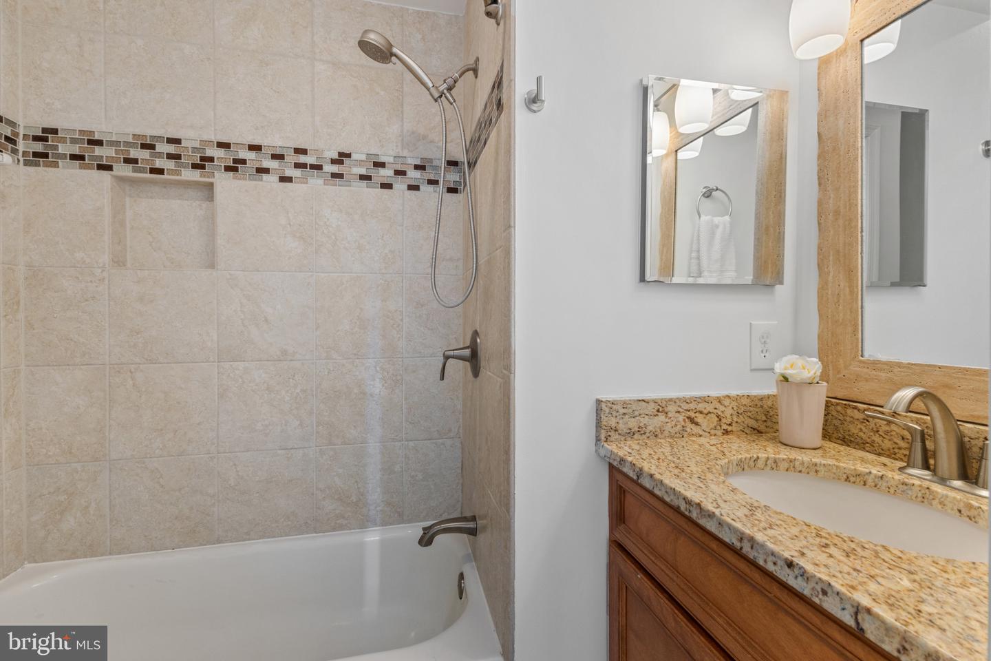 2701 WOODWALK CT, ALEXANDRIA, Virginia 22306, 3 Bedrooms Bedrooms, ,3 BathroomsBathrooms,Residential,For sale,2701 WOODWALK CT,VAFX2235226 MLS # VAFX2235226