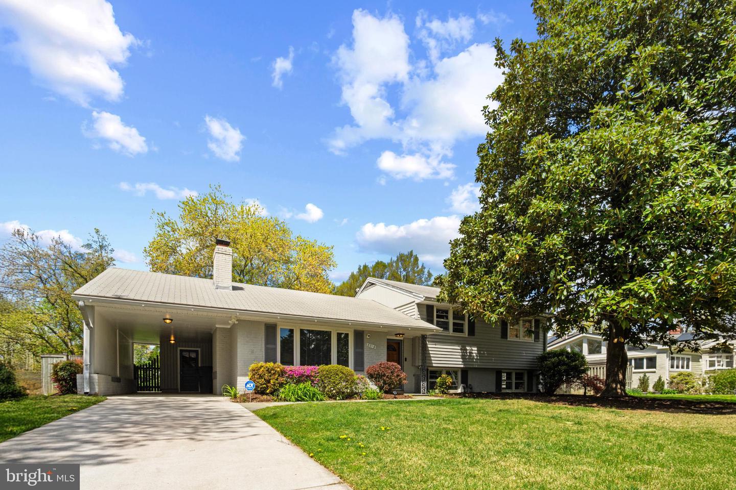 8318 FELTON LN, ALEXANDRIA, Virginia 22308, 4 Bedrooms Bedrooms, ,3 BathroomsBathrooms,Residential,For sale,8318 FELTON LN,VAFX2235490 MLS # VAFX2235490