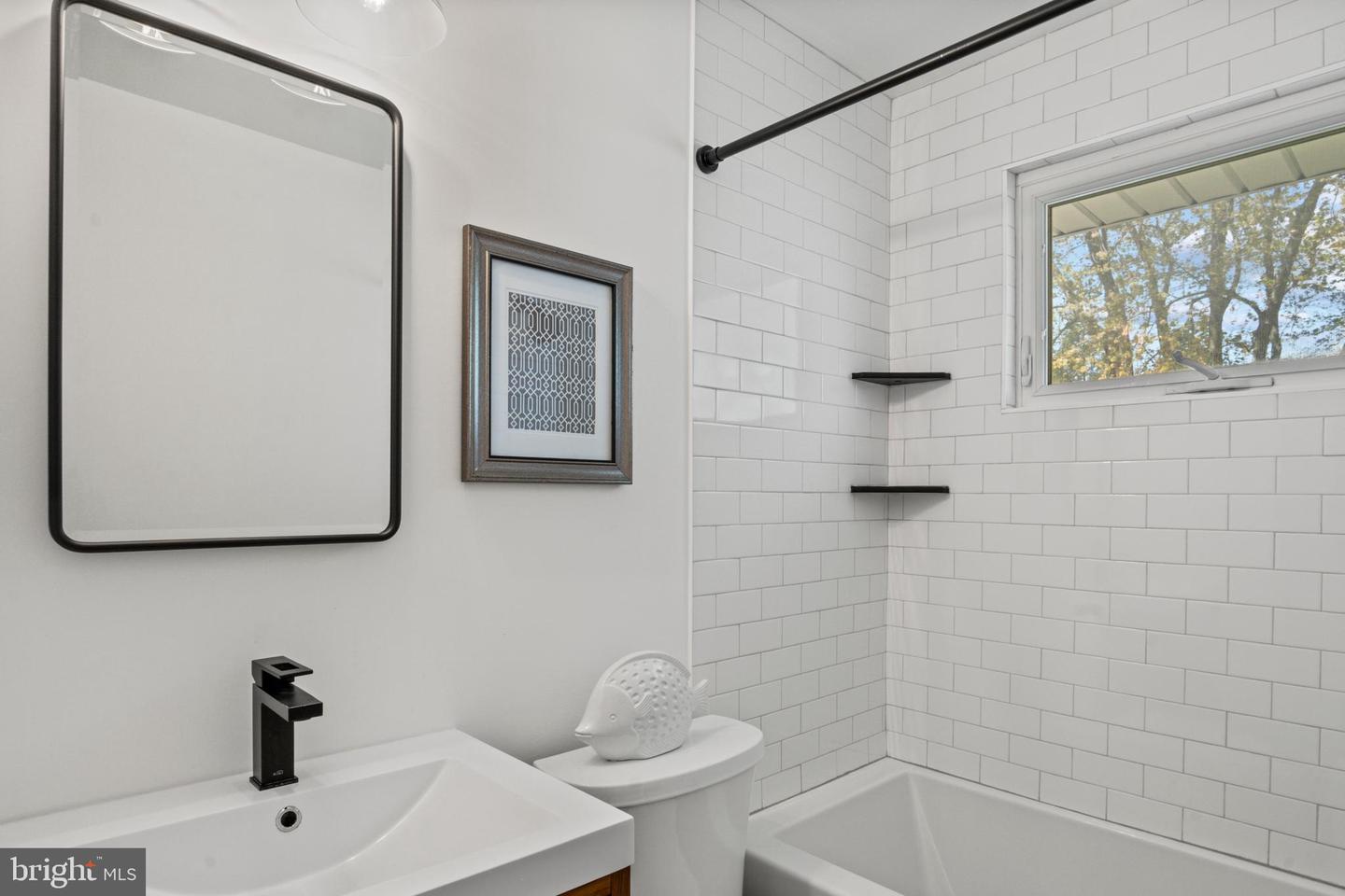 8318 FELTON LN, ALEXANDRIA, Virginia 22308, 4 Bedrooms Bedrooms, ,3 BathroomsBathrooms,Residential,For sale,8318 FELTON LN,VAFX2235490 MLS # VAFX2235490