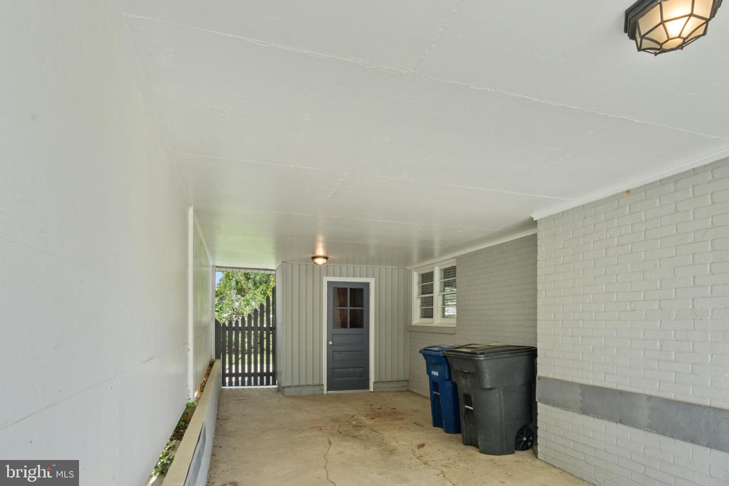 8318 FELTON LN, ALEXANDRIA, Virginia 22308, 4 Bedrooms Bedrooms, ,3 BathroomsBathrooms,Residential,For sale,8318 FELTON LN,VAFX2235490 MLS # VAFX2235490