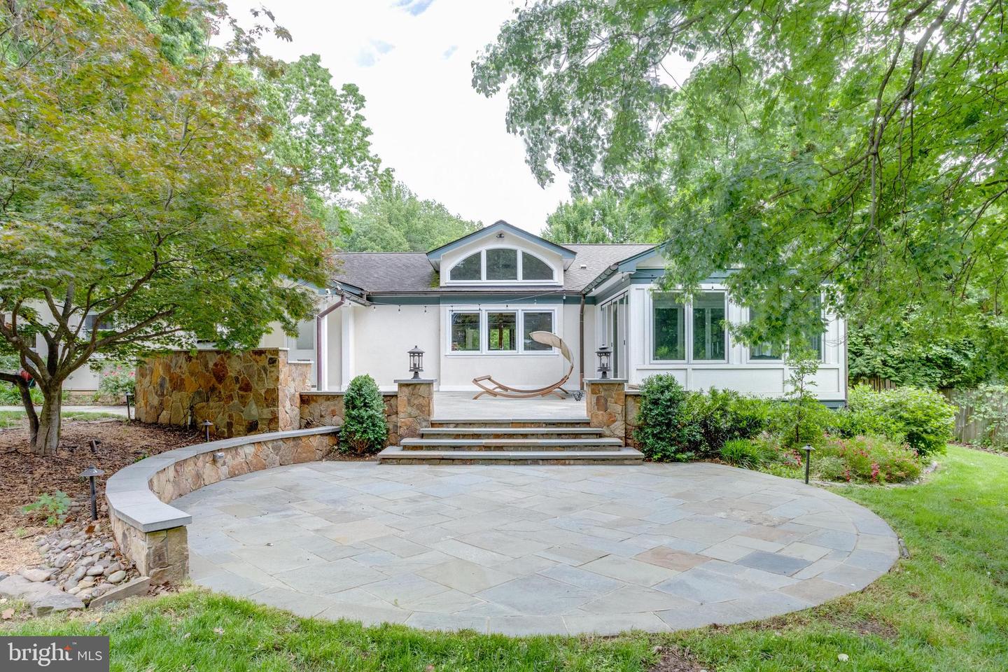 8604 TOBIN RD, ANNANDALE, Virginia 22003, 4 Bedrooms Bedrooms, ,3 BathroomsBathrooms,Residential,For sale,8604 TOBIN RD,VAFX2235654 MLS # VAFX2235654