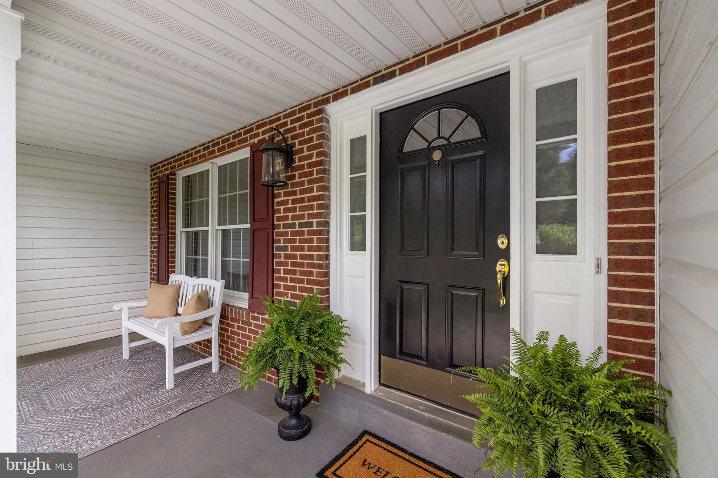 5722 POND VIEW LN, BROAD RUN, Virginia 20137, 4 Bedrooms Bedrooms, ,3 BathroomsBathrooms,Residential,For sale,5722 POND VIEW LN,VAFQ2016460 MLS # VAFQ2016460