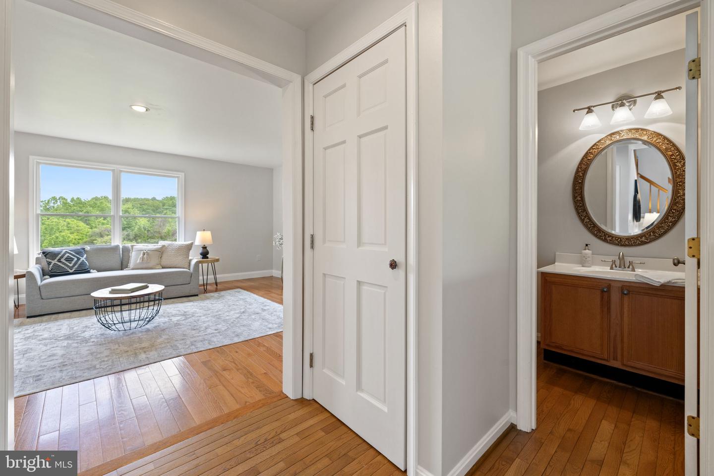 5722 POND VIEW LN, BROAD RUN, Virginia 20137, 4 Bedrooms Bedrooms, ,3 BathroomsBathrooms,Residential,For sale,5722 POND VIEW LN,VAFQ2016460 MLS # VAFQ2016460
