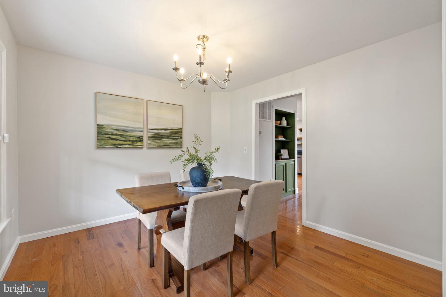 5722 POND VIEW LN, BROAD RUN, Virginia 20137, 4 Bedrooms Bedrooms, ,3 BathroomsBathrooms,Residential,For sale,5722 POND VIEW LN,VAFQ2016460 MLS # VAFQ2016460