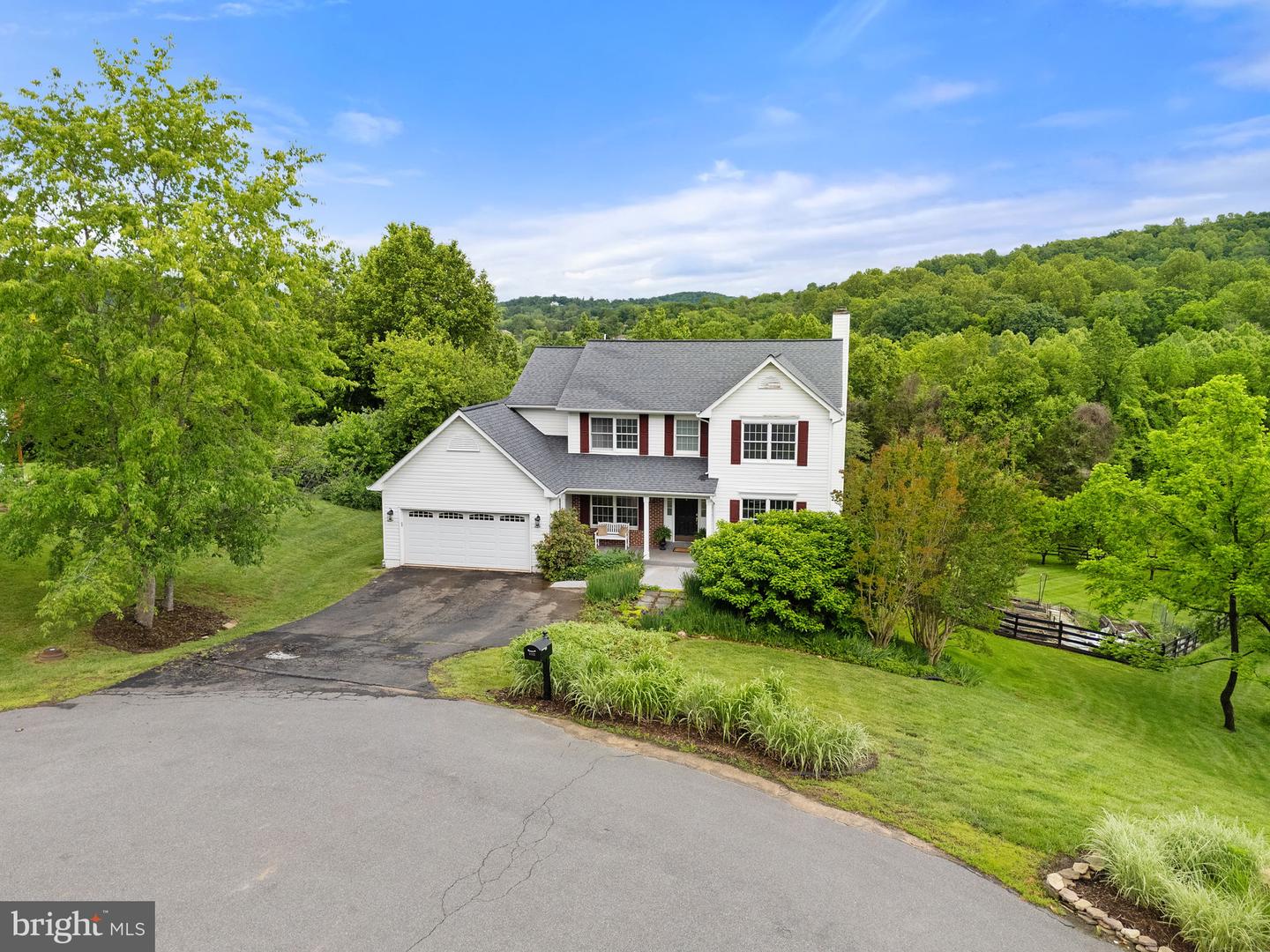 5722 POND VIEW LN, BROAD RUN, Virginia 20137, 4 Bedrooms Bedrooms, ,3 BathroomsBathrooms,Residential,For sale,5722 POND VIEW LN,VAFQ2016460 MLS # VAFQ2016460