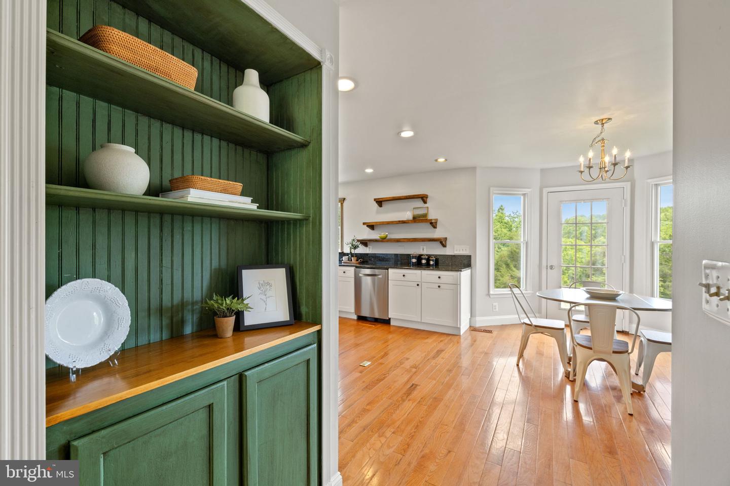 5722 POND VIEW LN, BROAD RUN, Virginia 20137, 4 Bedrooms Bedrooms, ,3 BathroomsBathrooms,Residential,For sale,5722 POND VIEW LN,VAFQ2016460 MLS # VAFQ2016460