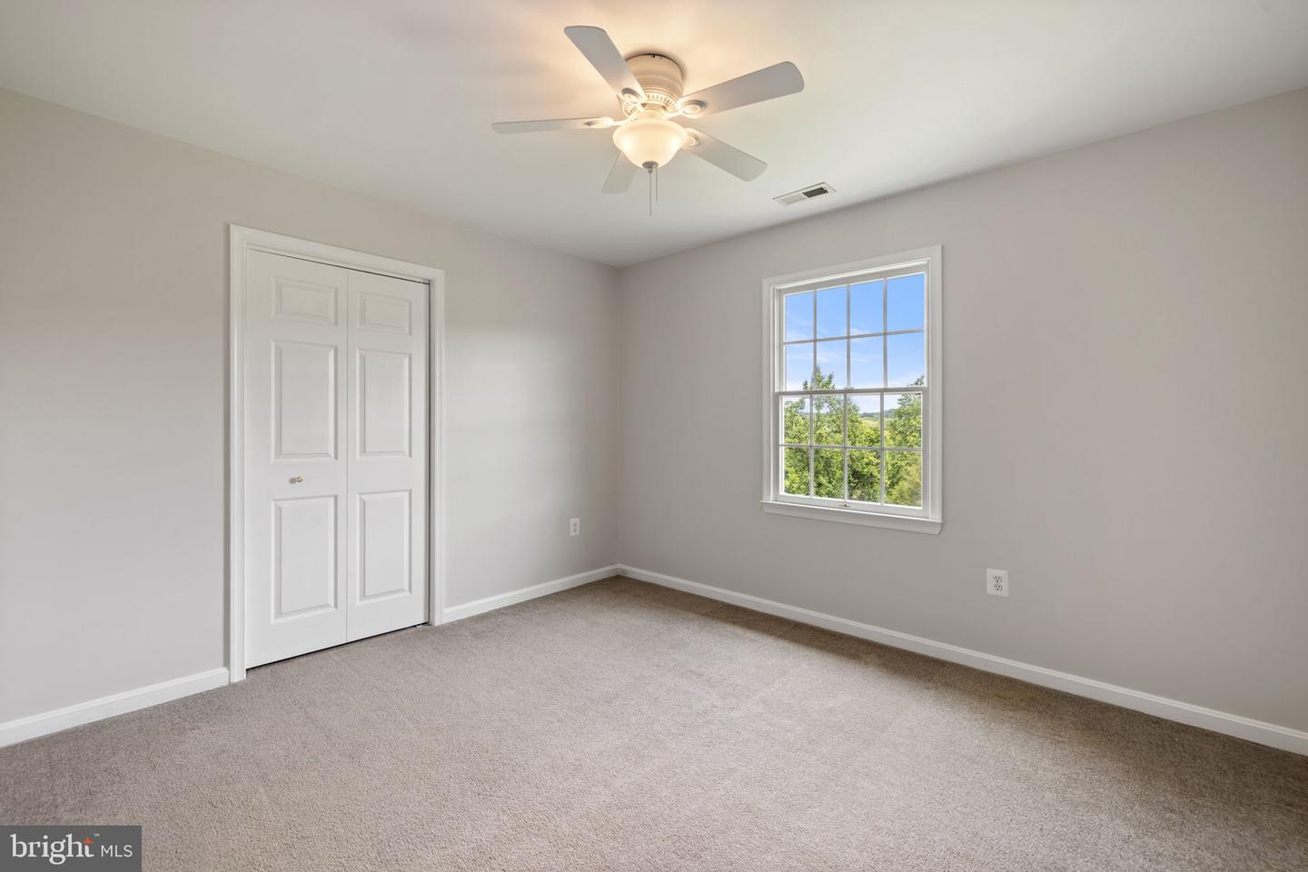 5722 POND VIEW LN, BROAD RUN, Virginia 20137, 4 Bedrooms Bedrooms, ,3 BathroomsBathrooms,Residential,For sale,5722 POND VIEW LN,VAFQ2016460 MLS # VAFQ2016460